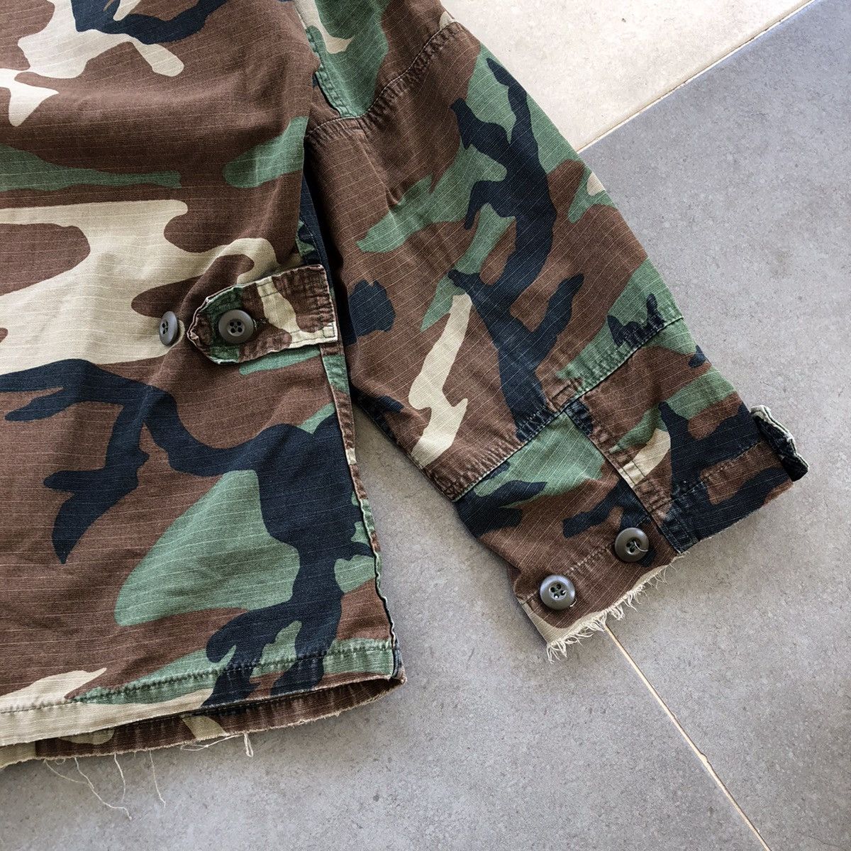 Vintage Vintage Army Combat Camouflage Jacket Size US S / EU 44-46 / 1 - 8 Thumbnail
