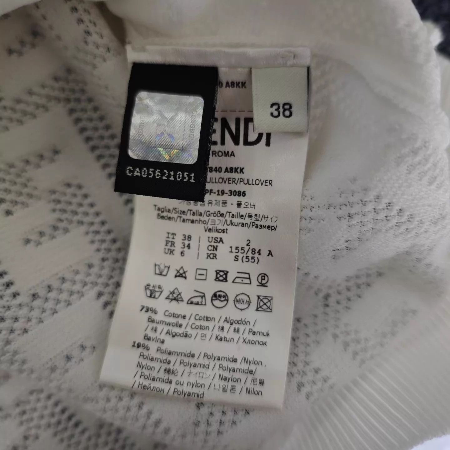 Fendi FENDI White Logo Short Sleeve Knit Size XS / US 0-2 / IT 36-38 - 4 Thumbnail