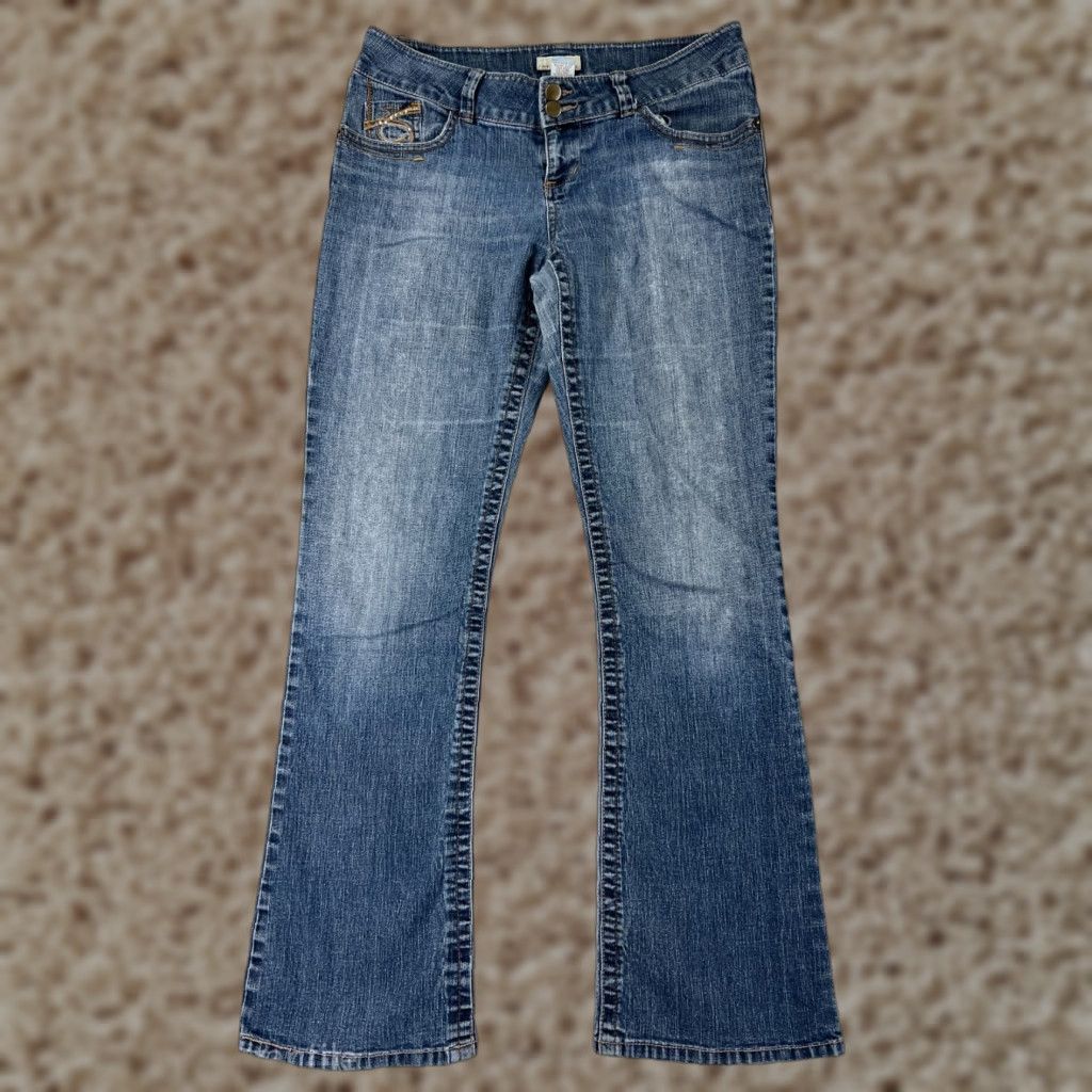 Denime SO Jeans Jeans Blue Denim Low Rise Bootcut 11 Women Cotton Blend 5-Pocket Embroidered Zipper Button Blue Wash Denim SO Womens 11 Jeans Size 32" / US 10 / IT 46 - 1 Thumbnail
