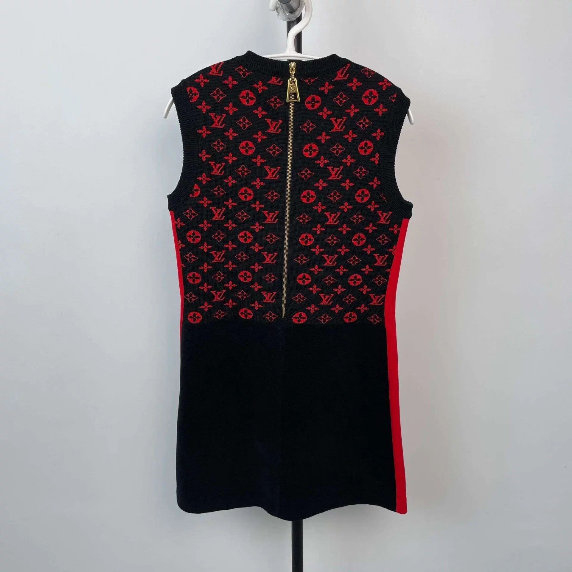 Louis Vuitton LV Monogram colorblocked all over print M dress Size M / US 6-8 / IT 42-44 - 2 Thumbnail