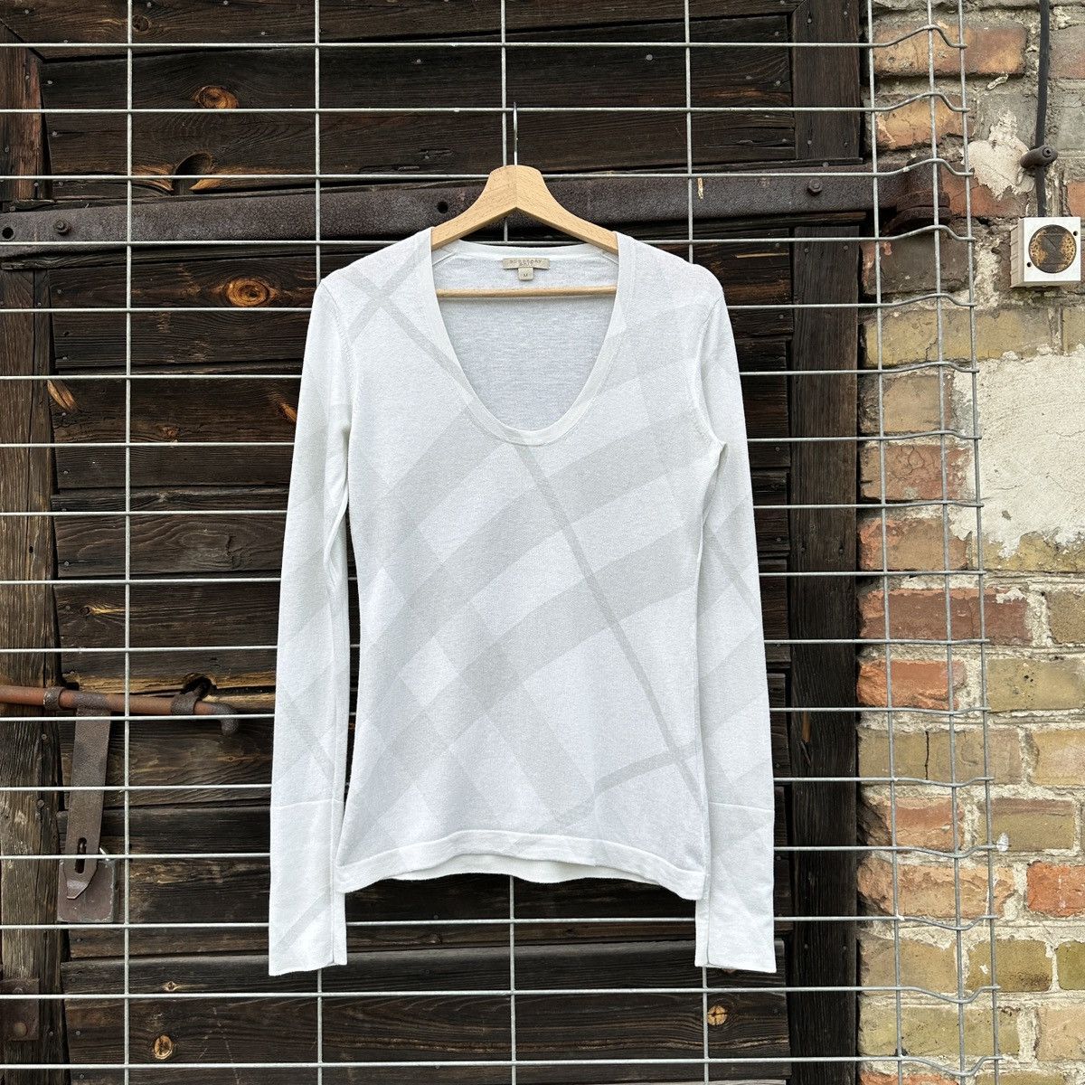 Burberry Burberry Brit Silk Cashmere Blouse Long Sleeve M Nova Check Size M / US 6-8 / IT 42-44 - 2 Thumbnail