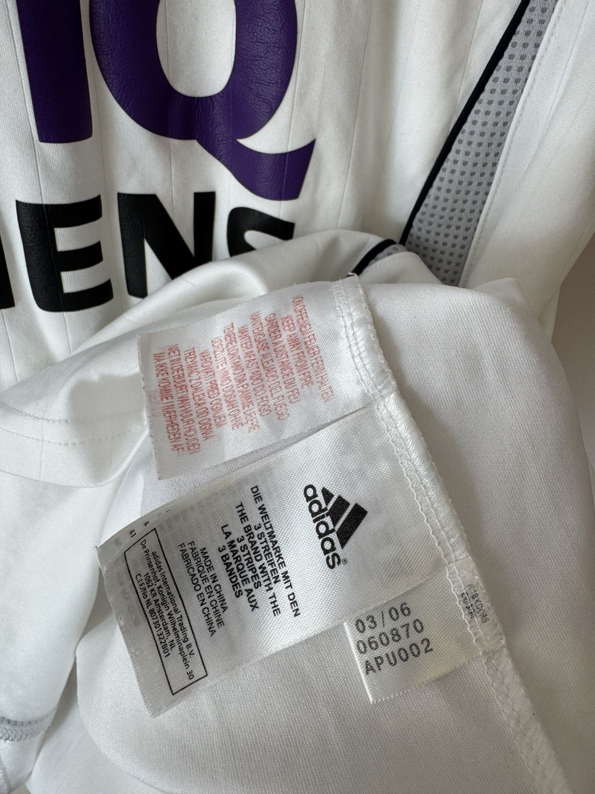 Adidas Vintage Real Madrid 2006-2007 Nistelrooy Home Soccer Jersey Size US S / EU 44-46 / 1 - 22 Thumbnail