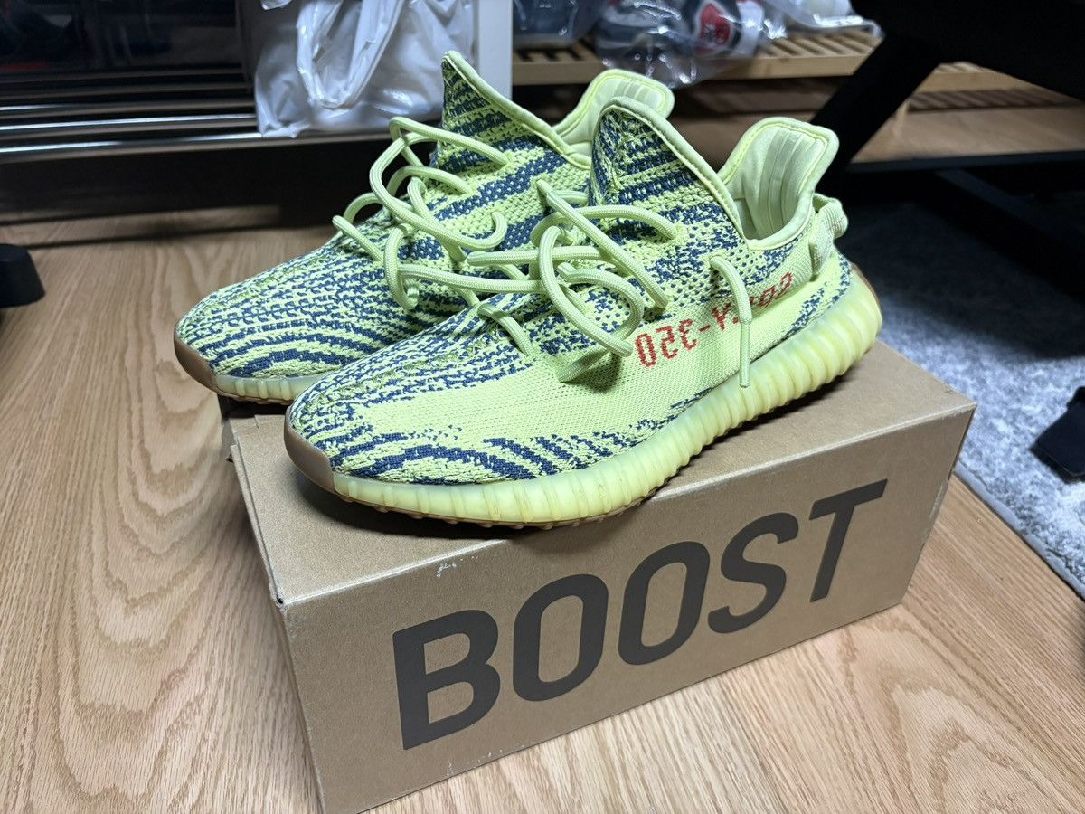 Adidas Adidas Yeezy Boost 350 V2 Size US 9.5 / EU 42-43 - 1 Thumbnail
