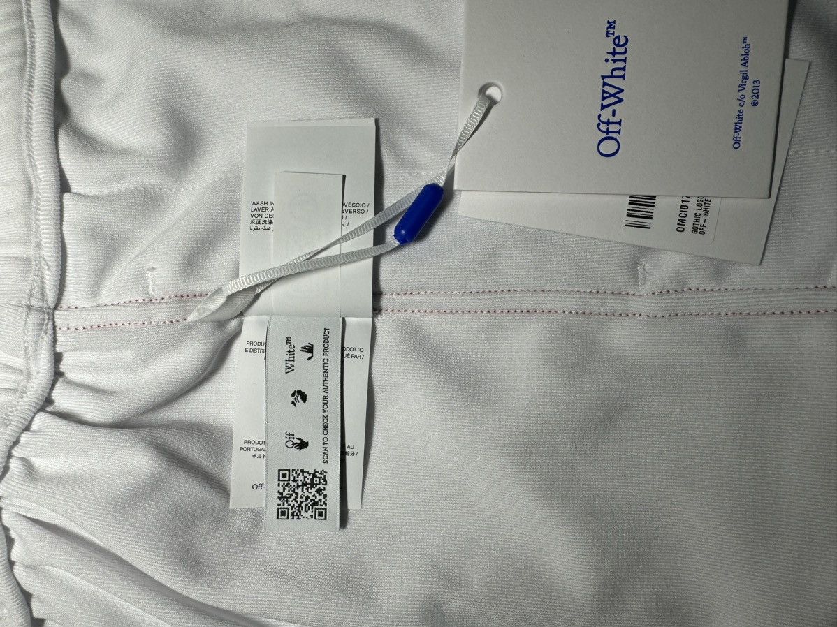 Off-White Off-White Gothic Logo Mesh Jersey and Shorts Set Size XL Size US XL / EU 56 / 4 - 11 Thumbnail