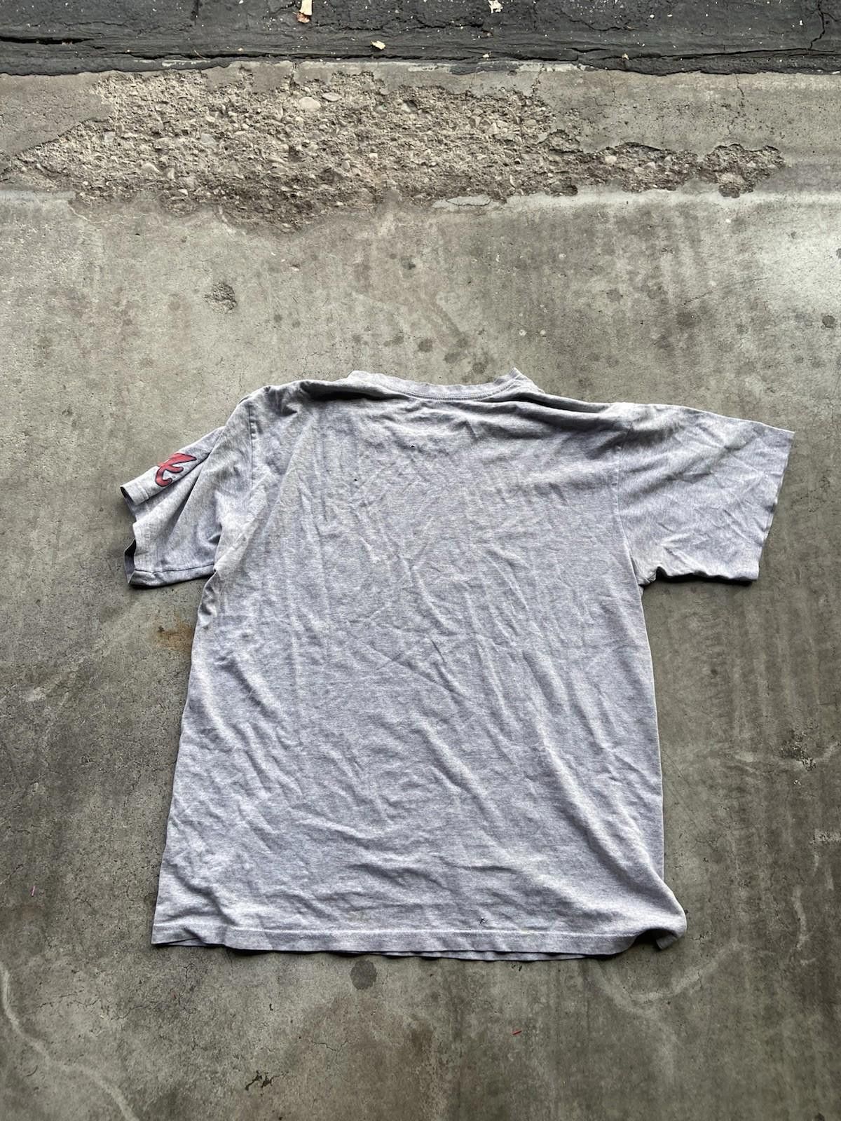 Nike Y2K Atlanta Braves Shirt Mens XL Nike Team Sports Tee 22x27 Size ONE SIZE - 3 Thumbnail