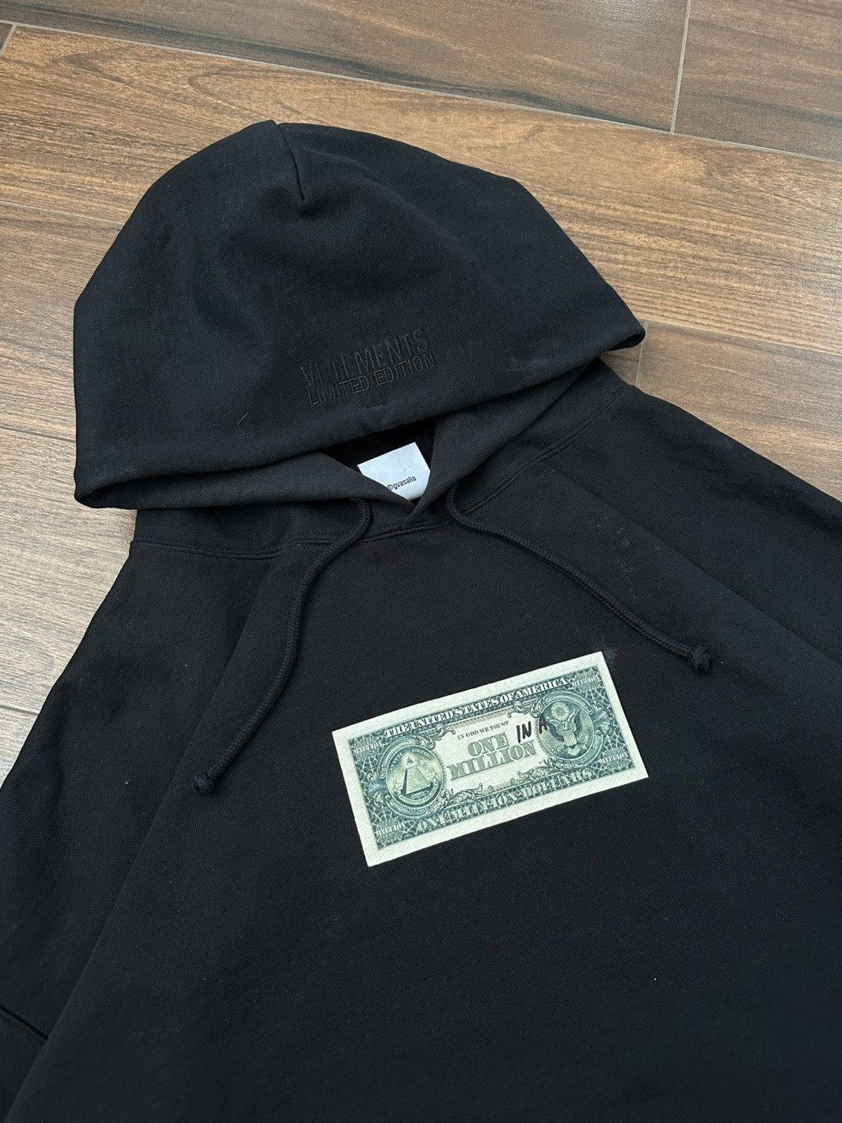 Vetements Vetements One In A Million Hoodie Size US M / EU 48-50 / 2 - 2 Thumbnail