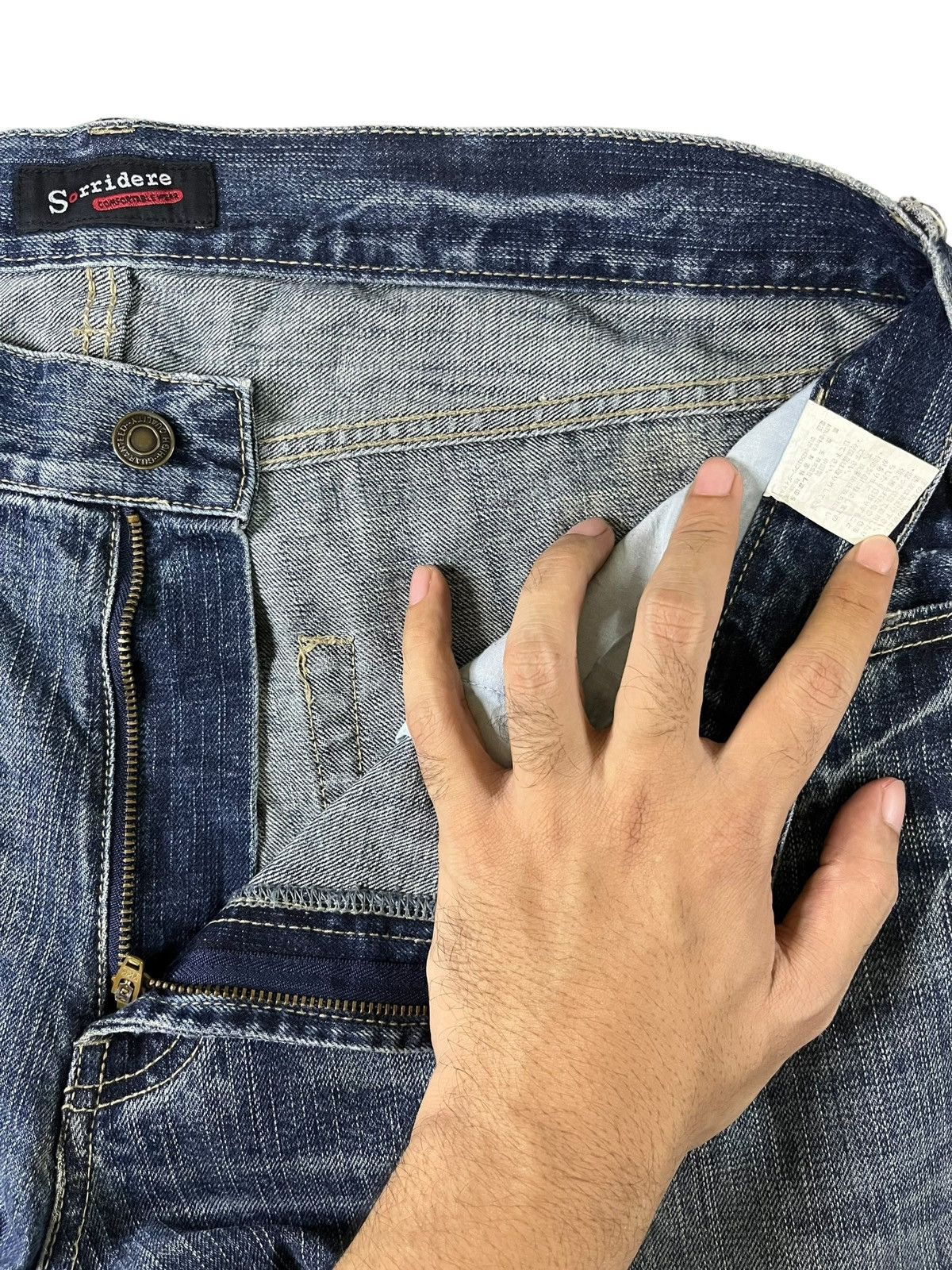 Japanese Brand Vintage Japanese Brand Bleached Style Distressed Baggy Jeans Size US 37 - 10 Thumbnail