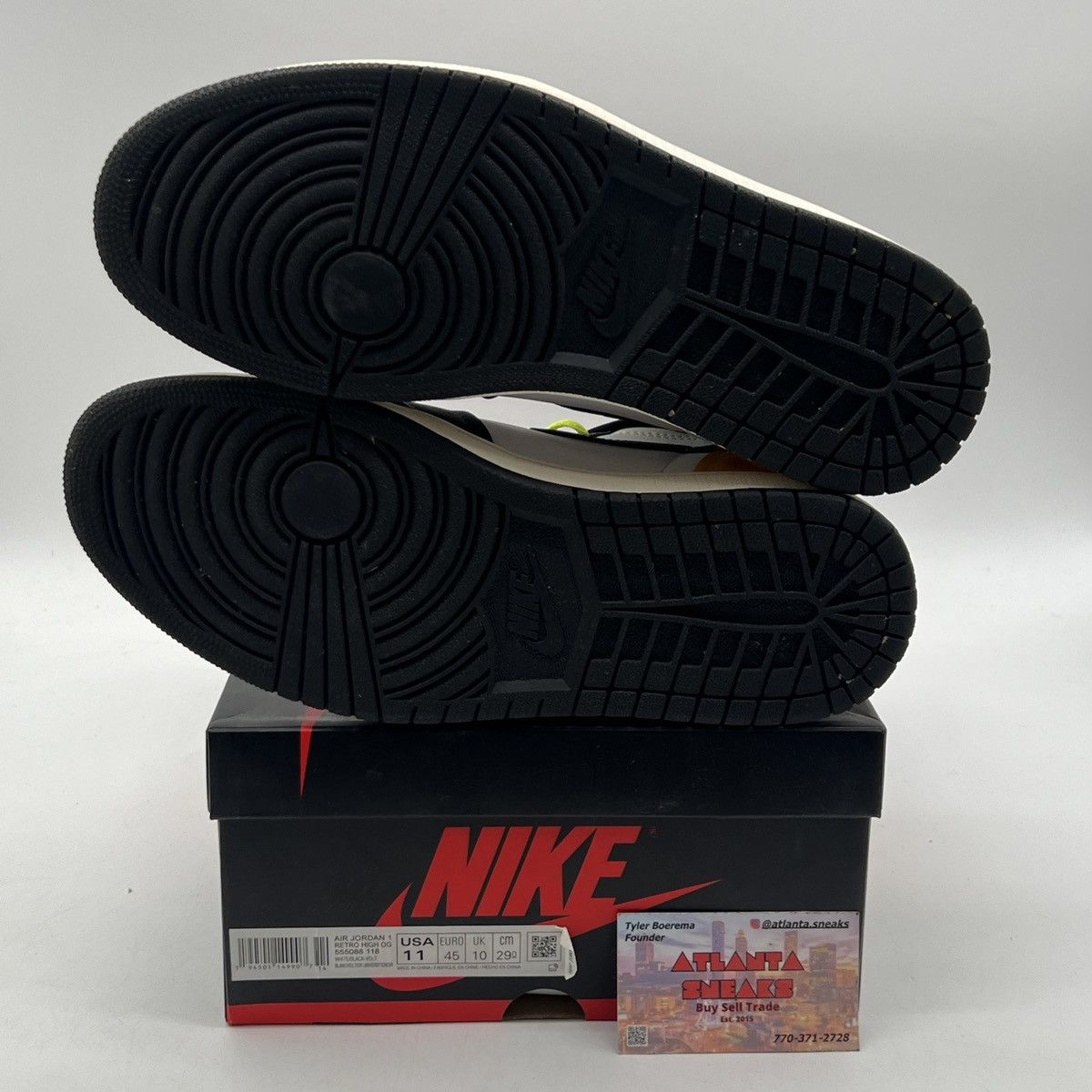 Nike Air Jordan 1 High Volt gold Size US 11 / EU 44 - 8 Thumbnail