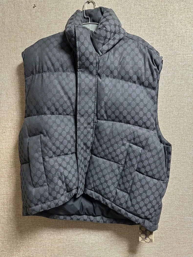 Balenciaga Balenciaga Monogram Fleece Vest Jacket Size US M / EU 48-50 / 2 - 1 Thumbnail