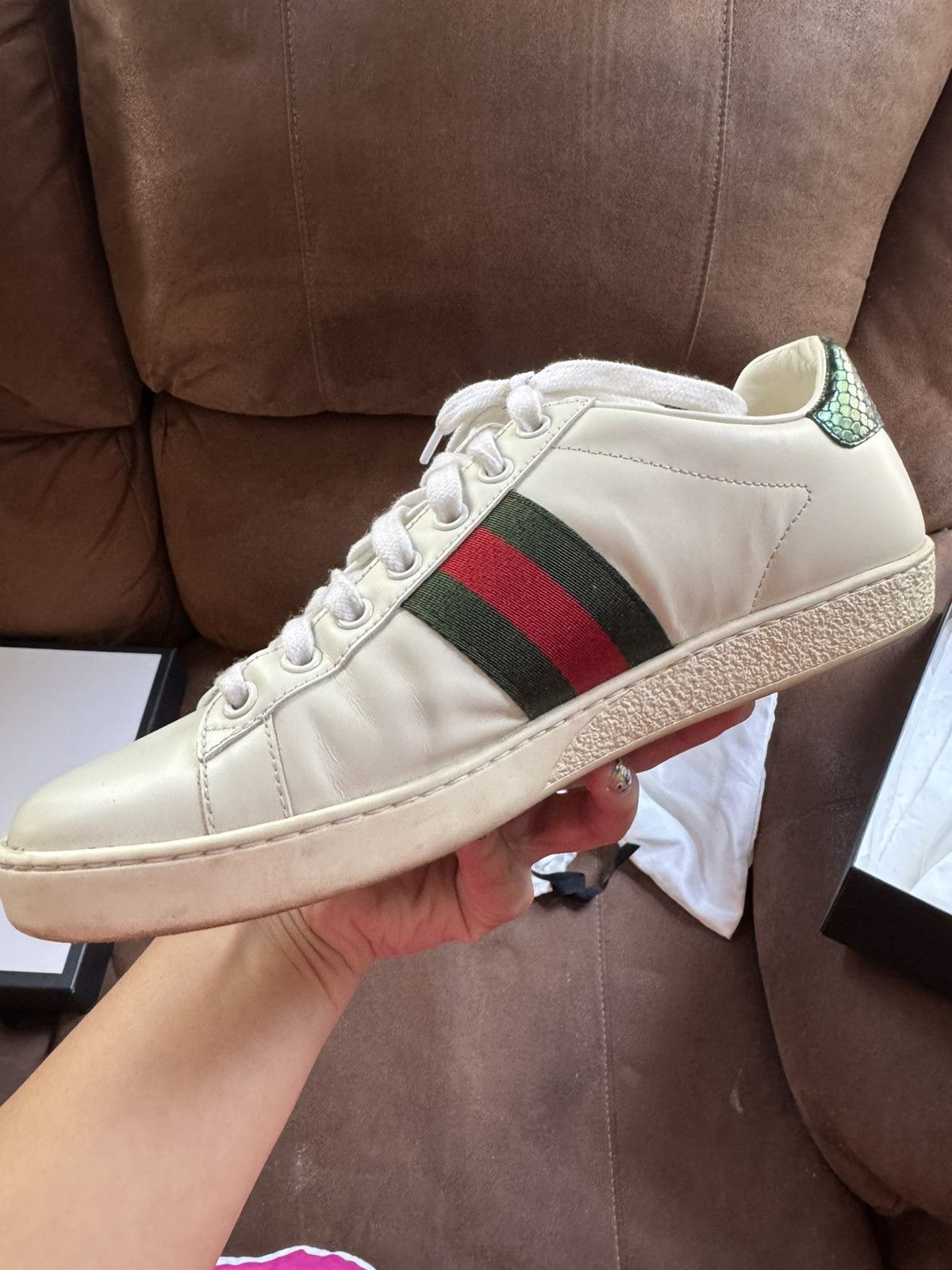 Gucci Women’s Gucci Ace Sneaker with bee Size US 7.5 / IT 37.5 - 6 Thumbnail