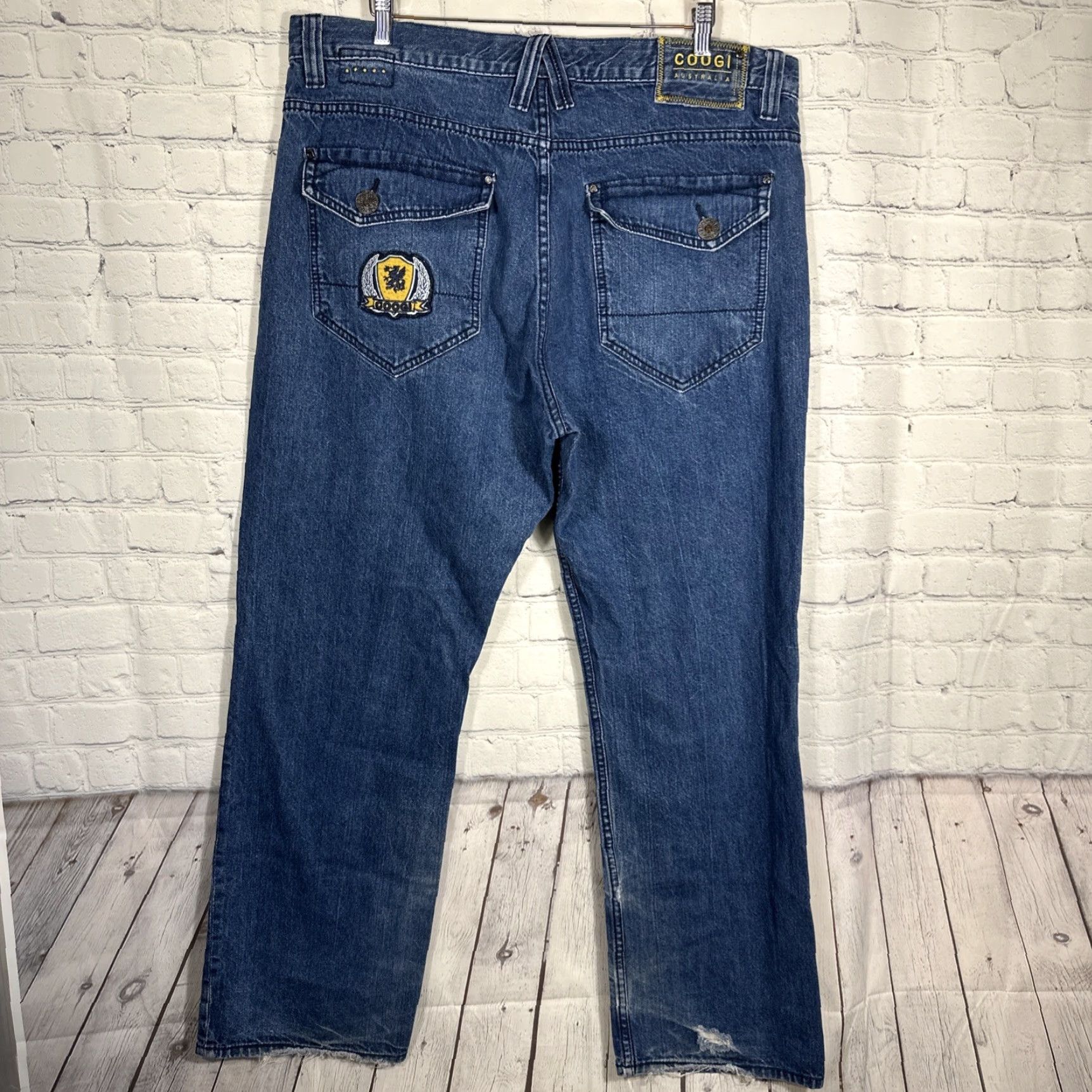 Coogi VINTAGE COOGI Jeans Baggy 40x34 Men Denim Blue 90s Hip Hop Embroidered Pockets Flap Wide-Leg 34" Inseam Size US 40 / EU 56 - 5 Thumbnail