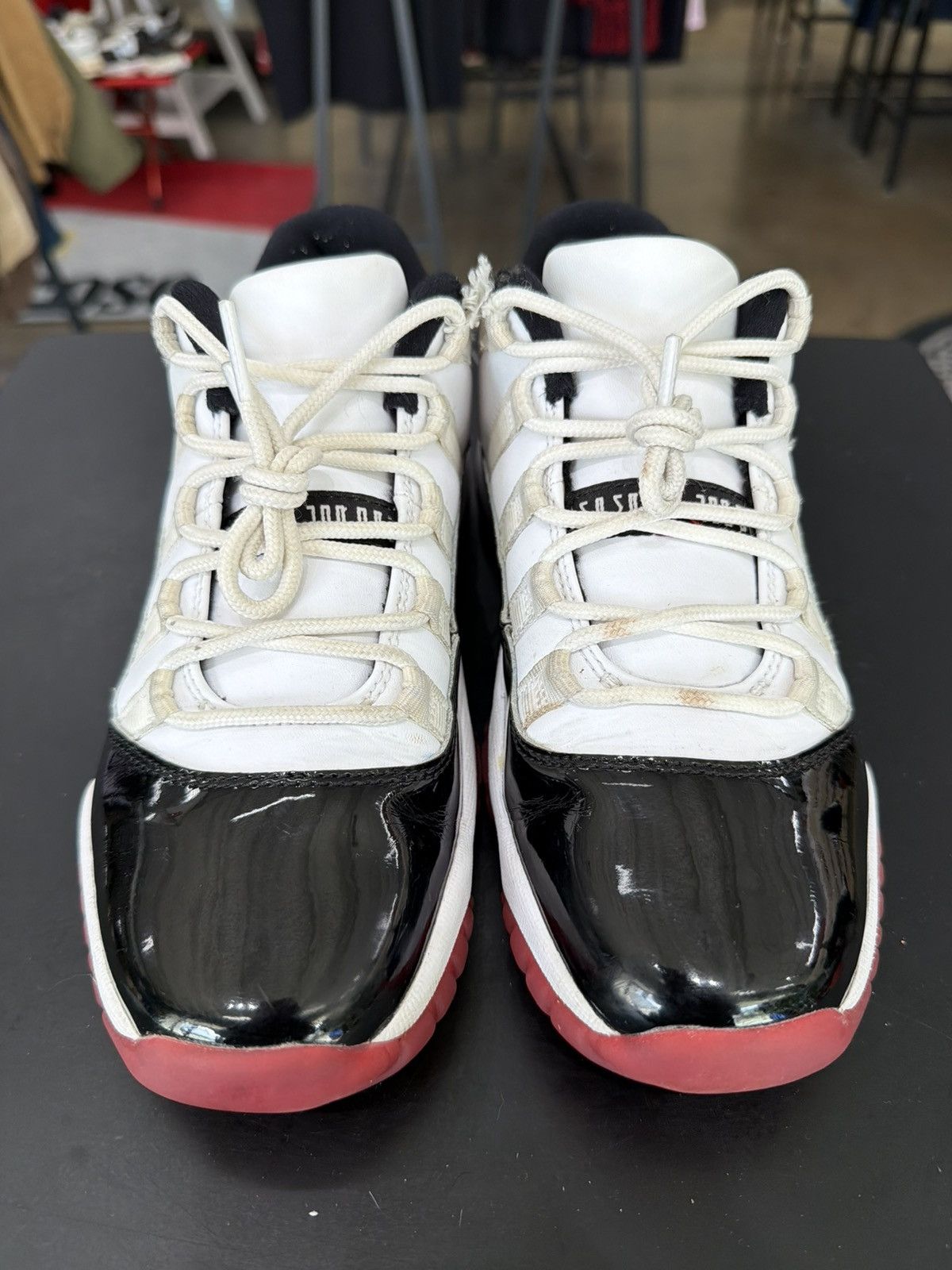 Jordan Brand Air Jordan 11 Low Concord Bred Size 5Y (2020) Size US 5 / EU 37 - 2 Thumbnail