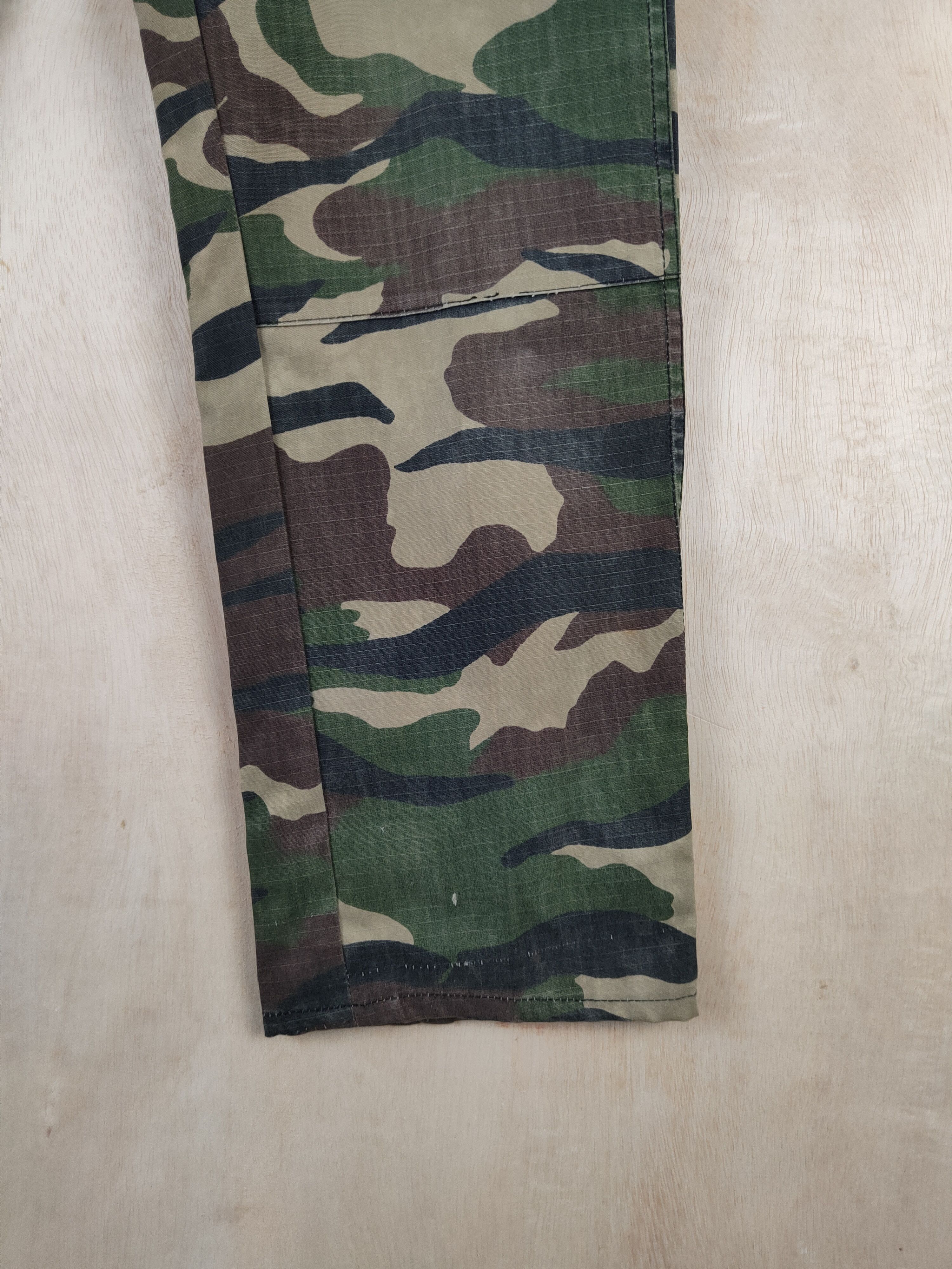 Japanese Brand Japanese Brand Camouflage Multipocket Cargo Pants #S2644 Size US 29 - 6 Thumbnail