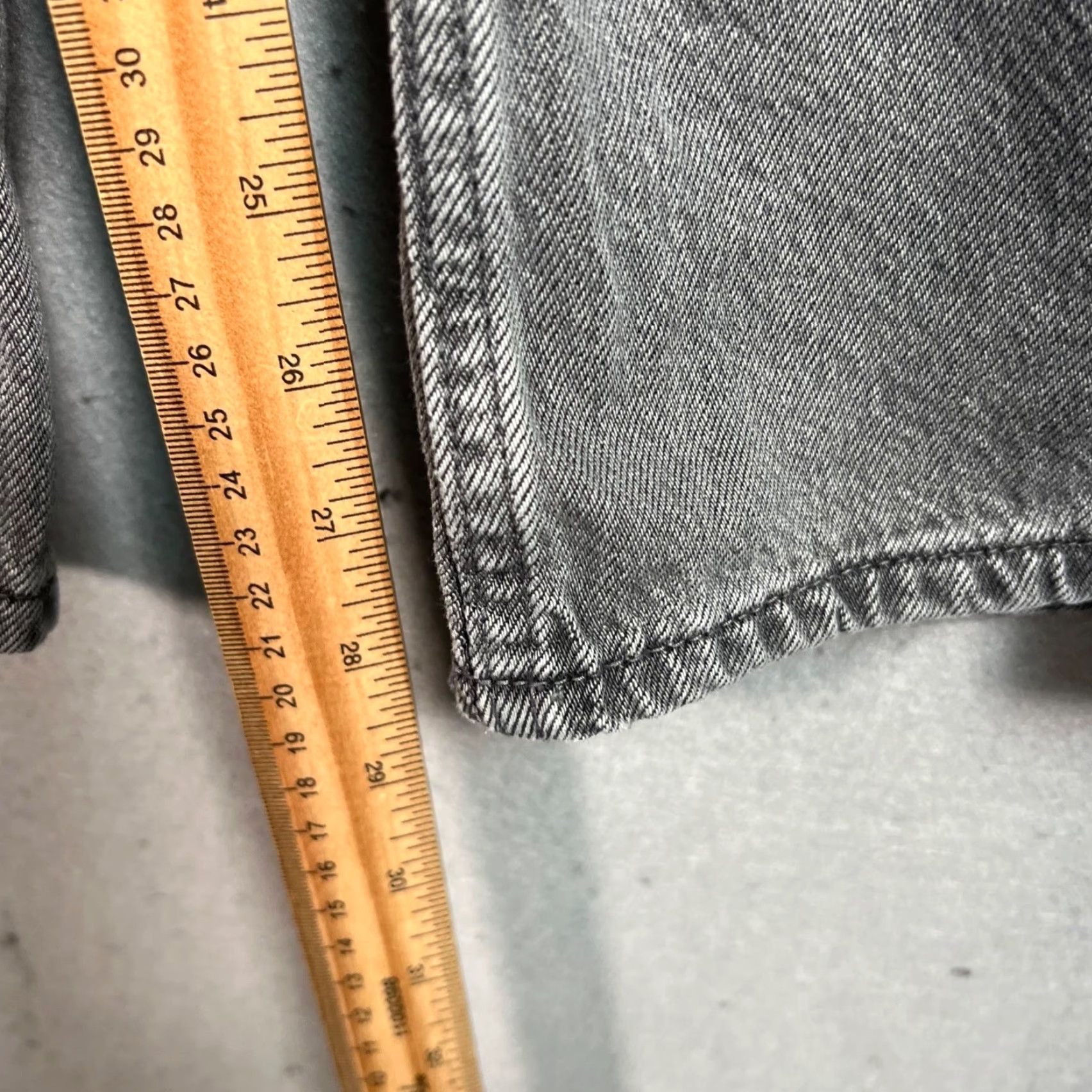 Uniqlo Uniqlo Womens Jeans Gray Wide-Leg Cotton Blend Denim Size 32 (Adult) Womens Regular Rise High Inseam 29 in Front Distressing - Vintage/NWT? (No N/A) Size 24" / US 00 / IT 34 - 7 Thumbnail
