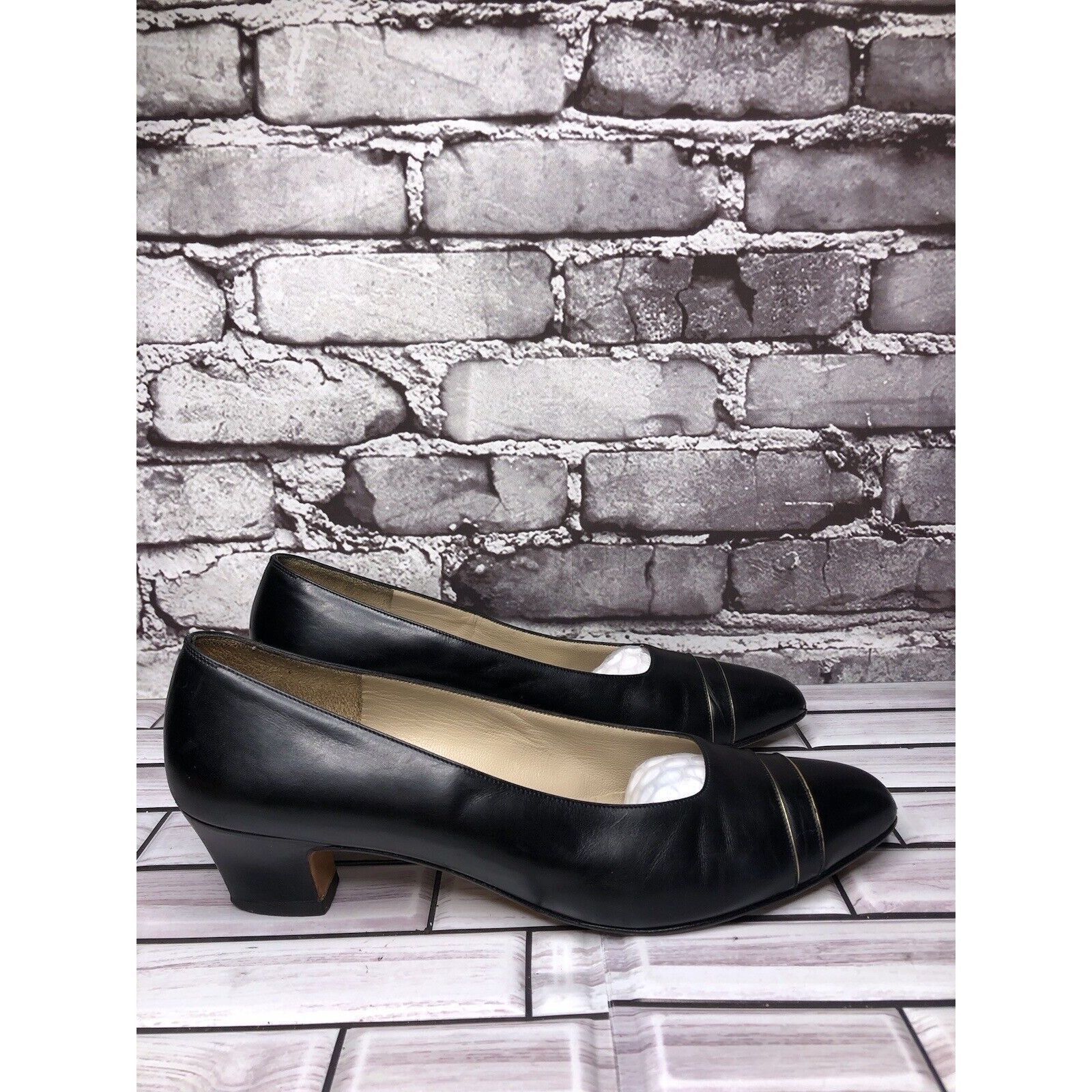 Salvatore Ferragamo Salvatore Ferragamo Black Leather Cap Toe Pumps Dress Heels Size US 9 / IT 39 - 20 Thumbnail