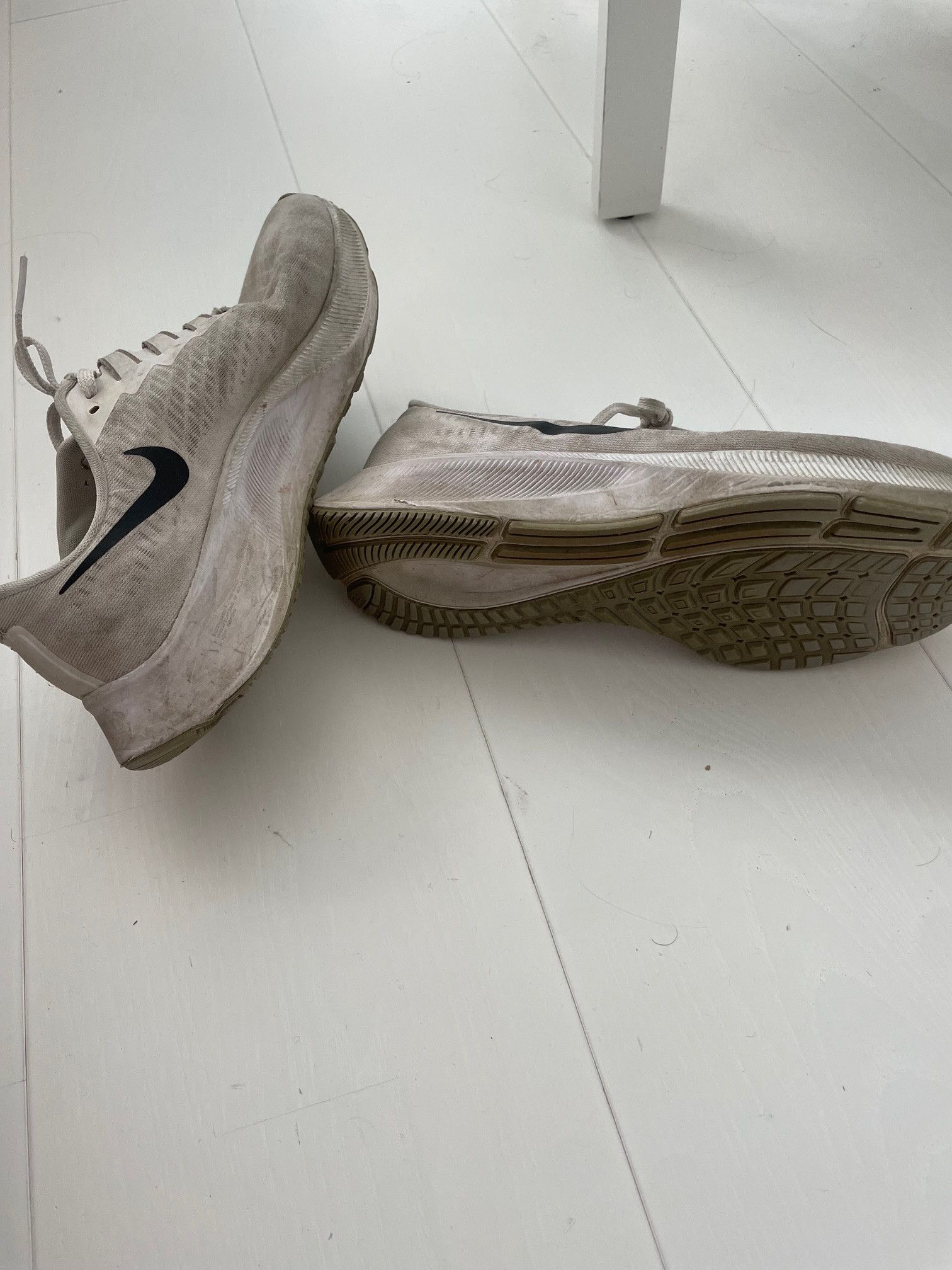 Nike Nike Air Zoom Pegasus Size US 9 / EU 42 - 3 Thumbnail