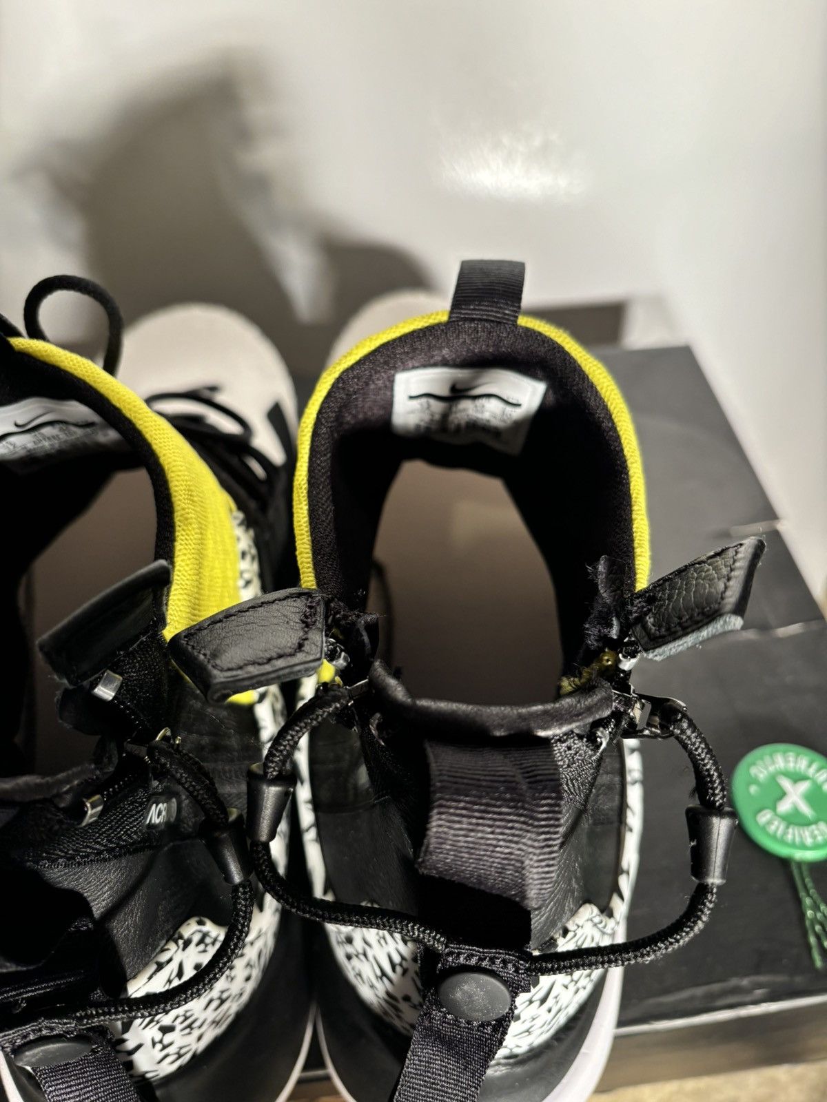 Acronym × Nike AIR PRESTO MID / ACRONYM Size US 12 / EU 45 - 8 Thumbnail