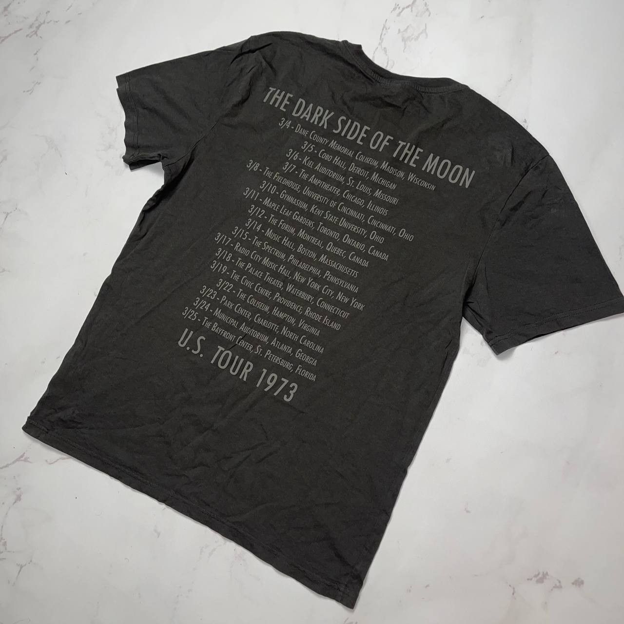 Vintage Pink Floyd Black Dark Side Of The Moon Graphic Logo Rock Tee Size US M / EU 48-50 / 2 - 6 Thumbnail