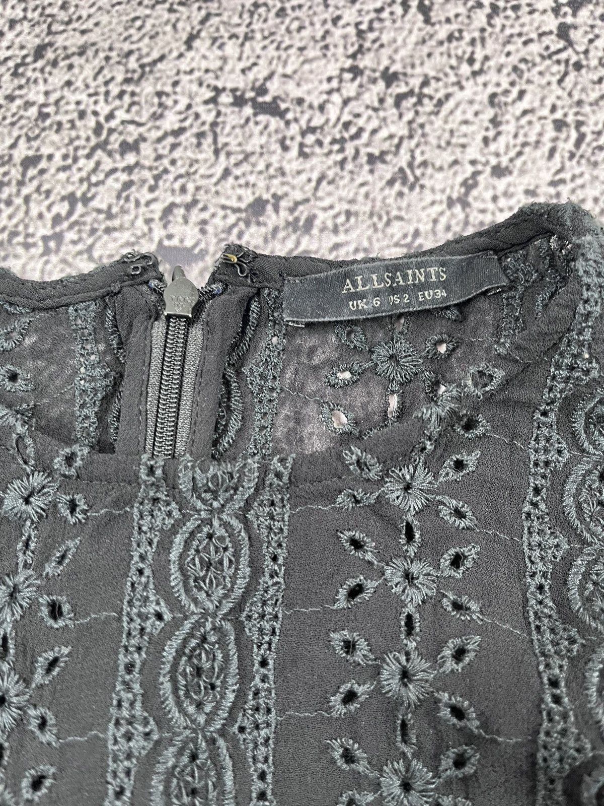 Allsaints Vinatge Allsaints textured mesh floral embroidered blouse Size XS / US 0-2 / IT 36-38 - 4 Thumbnail