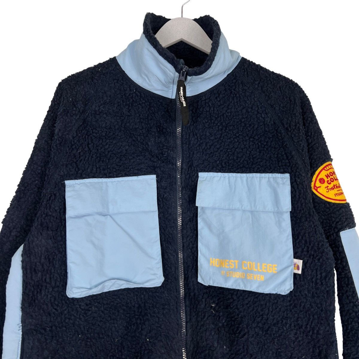 Studio Seven 🔥HONEST COLLEGE FOOTBALL TEAM BY STUDIO SEVEN FLEECE JACKET Size US M / EU 48-50 / 2 - 3 Thumbnail