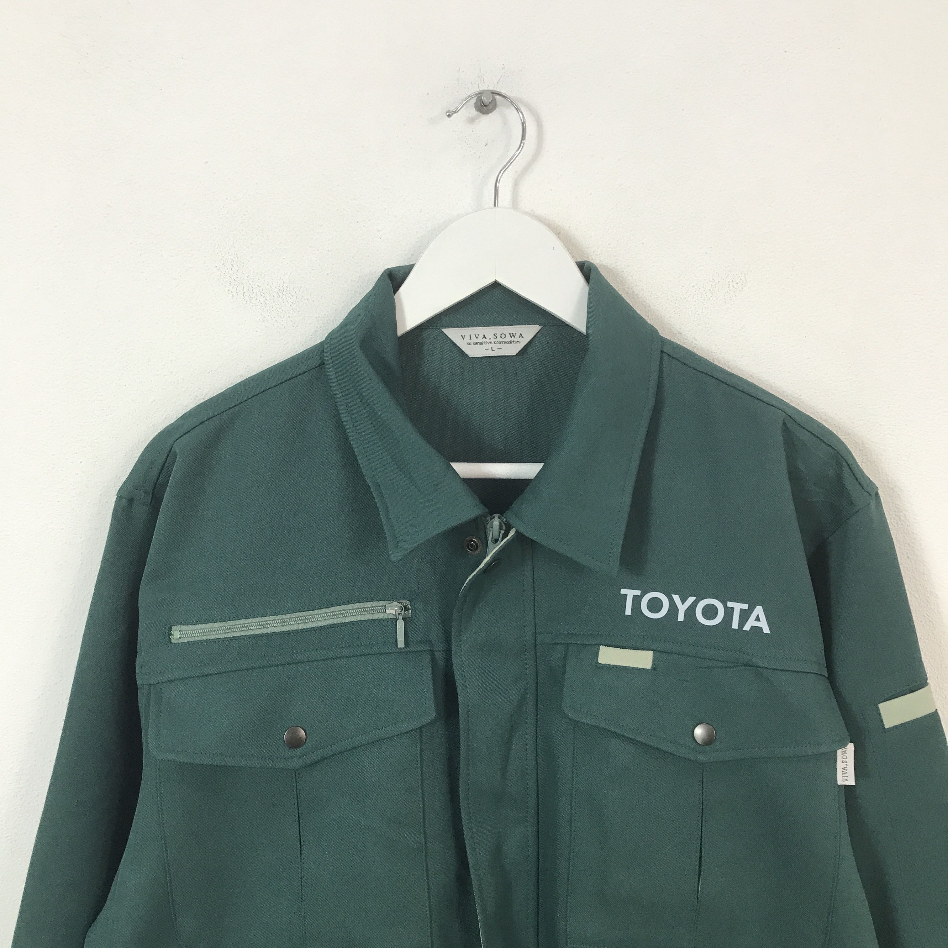 Sports Specialties Toyota Racing Motorsport uniform Custom Japan jacket Size US L / EU 52-54 / 3 - 4 Thumbnail
