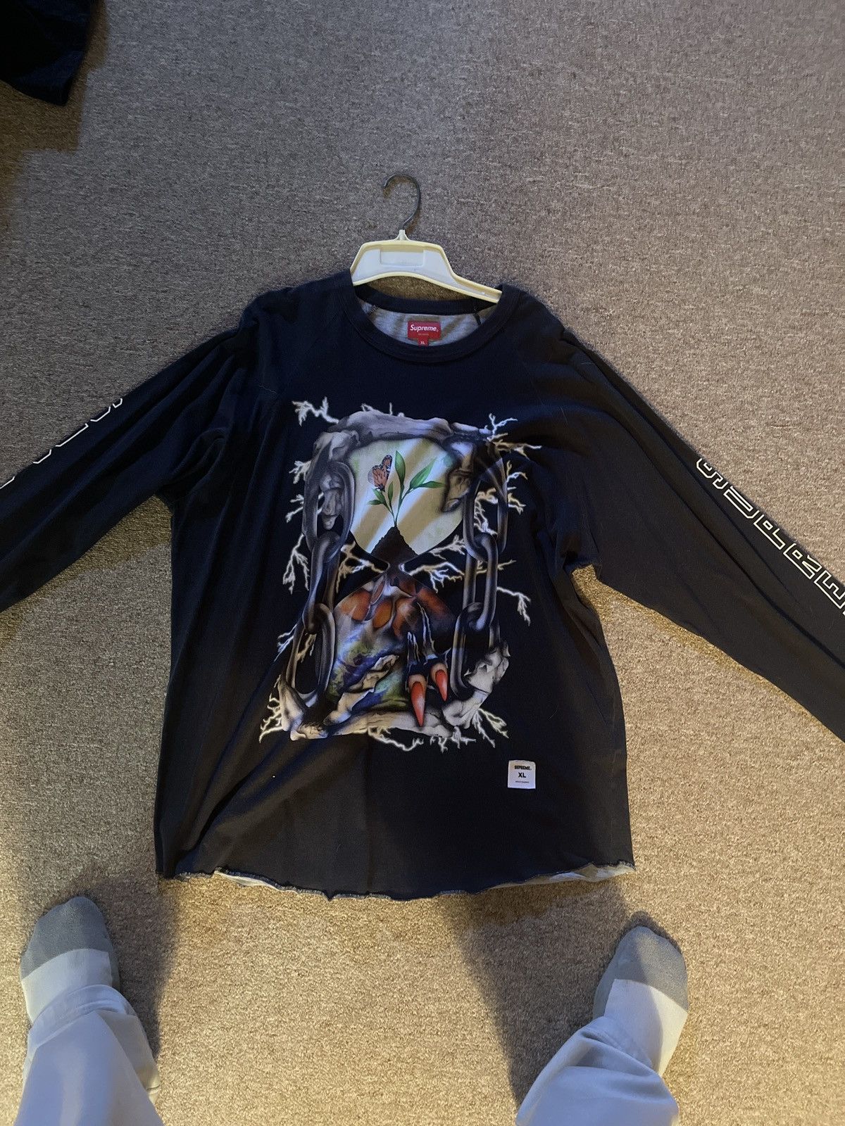 Supreme Supreme Hourglass Raglan L/S Top Black Size US XL / EU 56 / 4 - 1 Thumbnail