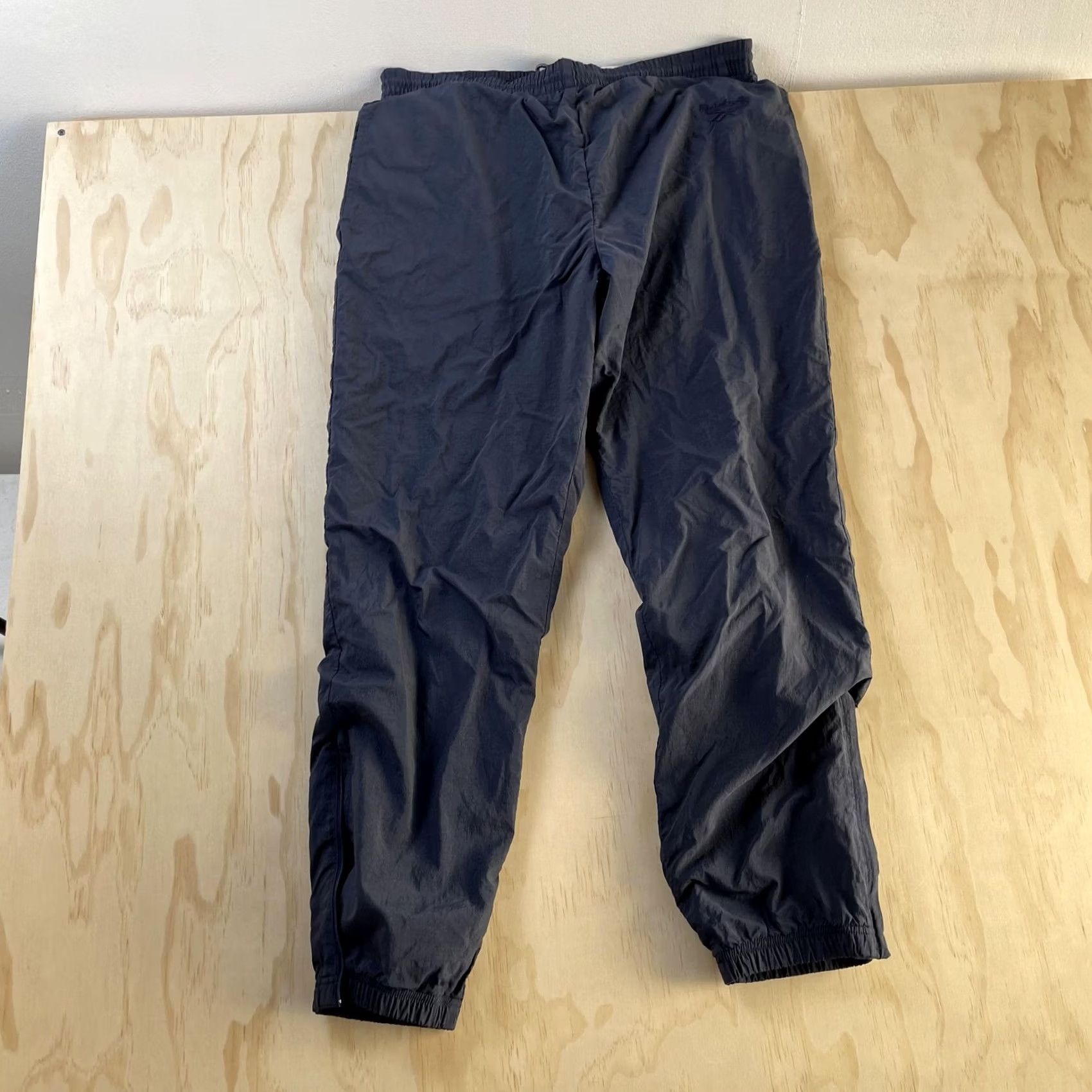 Reebok VINTAGE Reebok Track Pants Mens M Blue Nylon Lined Zip Cuff Athletic Size US 31 - 3 Thumbnail