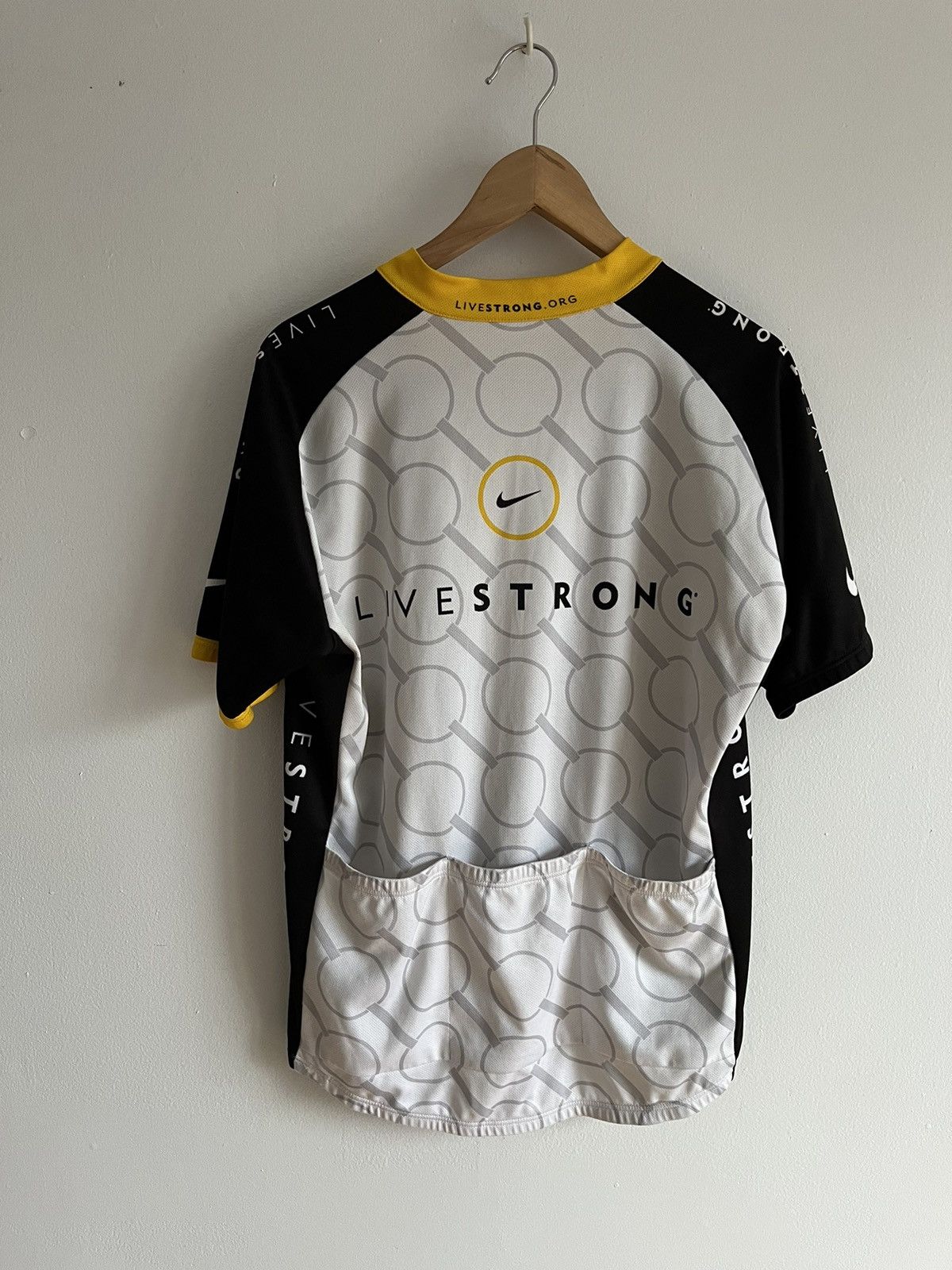 Nike Nike Cycling Jersey Live Strong Yellow & Black Size US XL / EU 56 / 4 - 8 Thumbnail