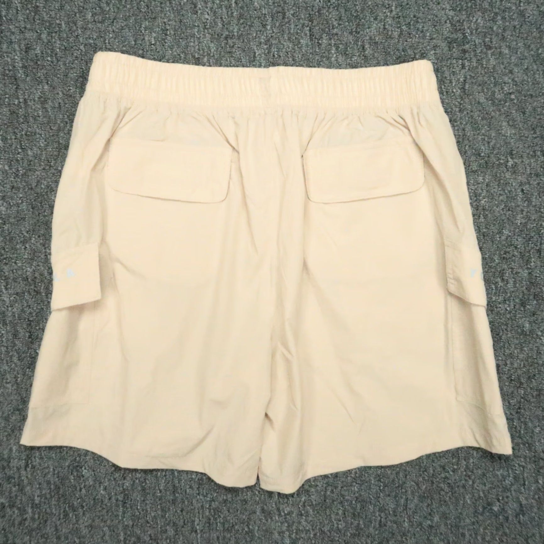 YoungLA YoungLA Shorts Mens M Khaki Tan Cargo Training Gym Zip Pockets NWT Beige Regular Pockets Athletic Casual 60% Cotton? (Wait can't add) Size US 31 - 6 Thumbnail