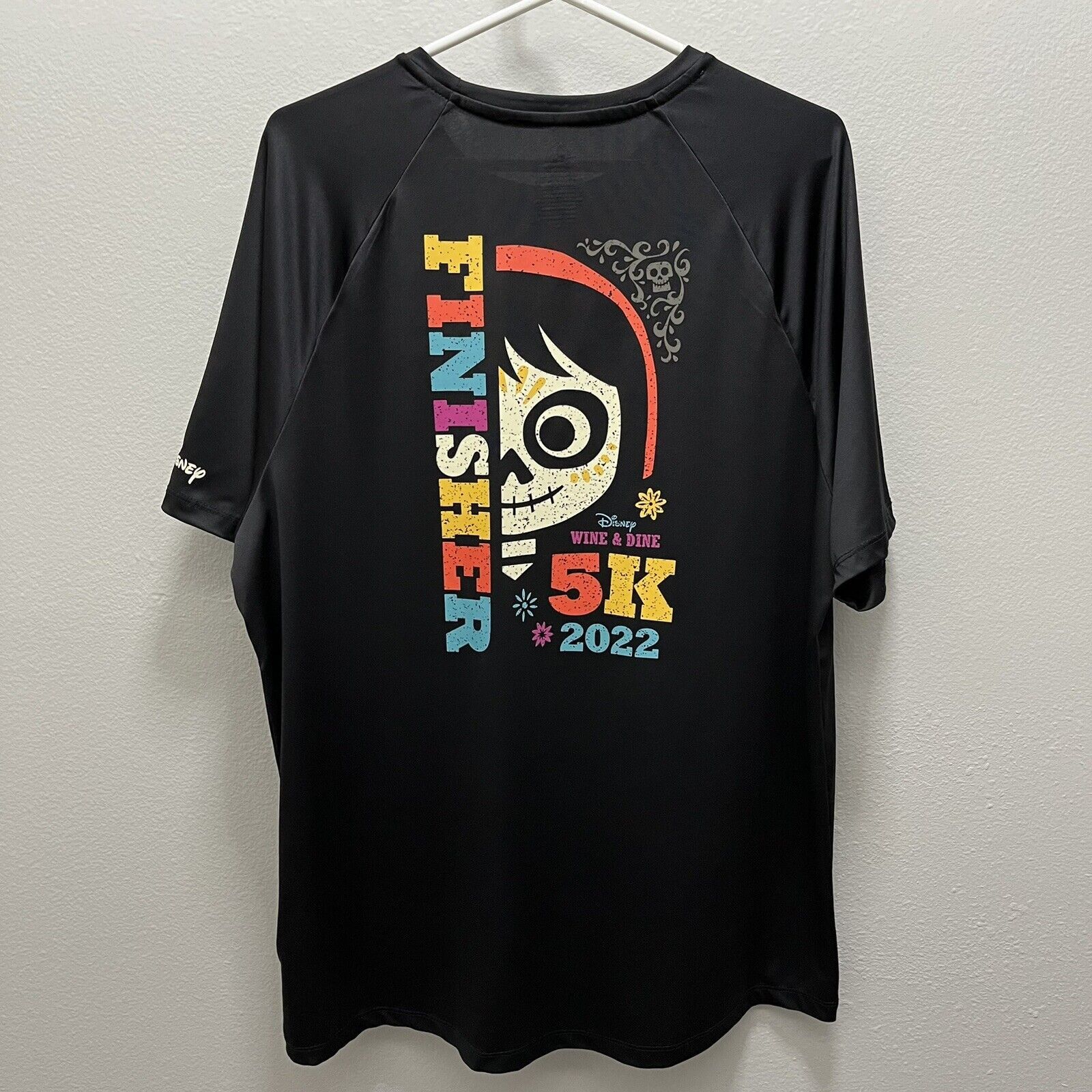 Disney Disney Parks | Wine & Dine Run 2022 Coco Miguel Men’s Shirt Size US L / EU 52-54 / 3 - 6 Thumbnail