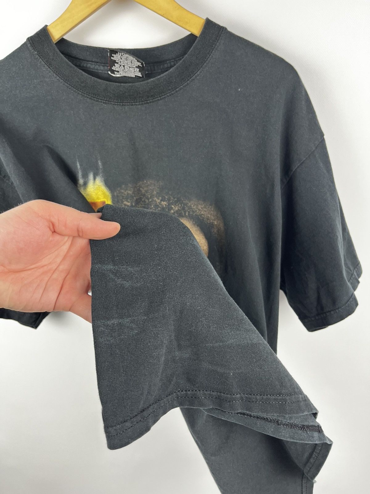 Band Tees Bob Marley Burnin 2004 Vintage Black T Shirt Men By Zion Size US XL / EU 56 / 4 - 10 Thumbnail