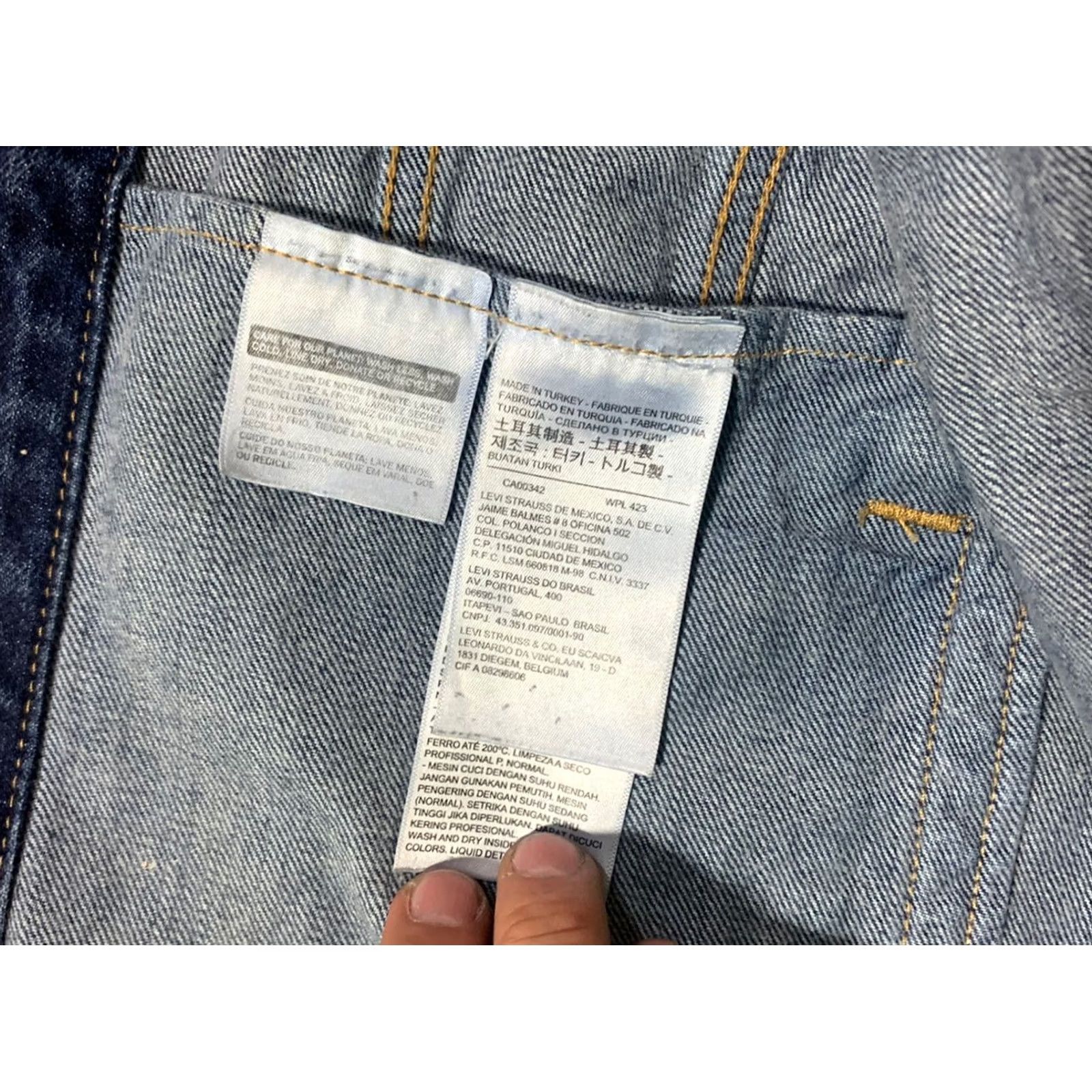 Levi's Levis Mens Trucker Jacket Medium Big E Denim Size US M / EU 48-50 / 2 - 7 Thumbnail