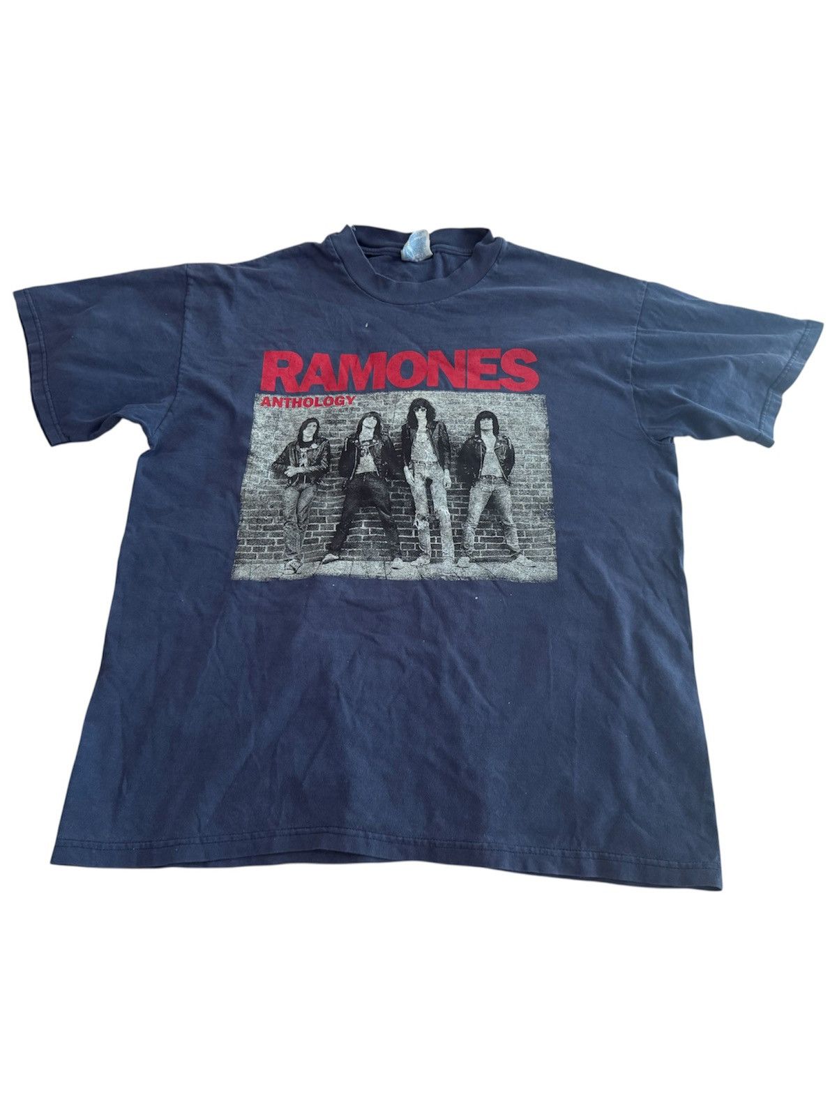 Vintage Ramones Anthology Modern Reprint on Vintage Blanks Size US L / EU 52-54 / 3 - 1 Thumbnail