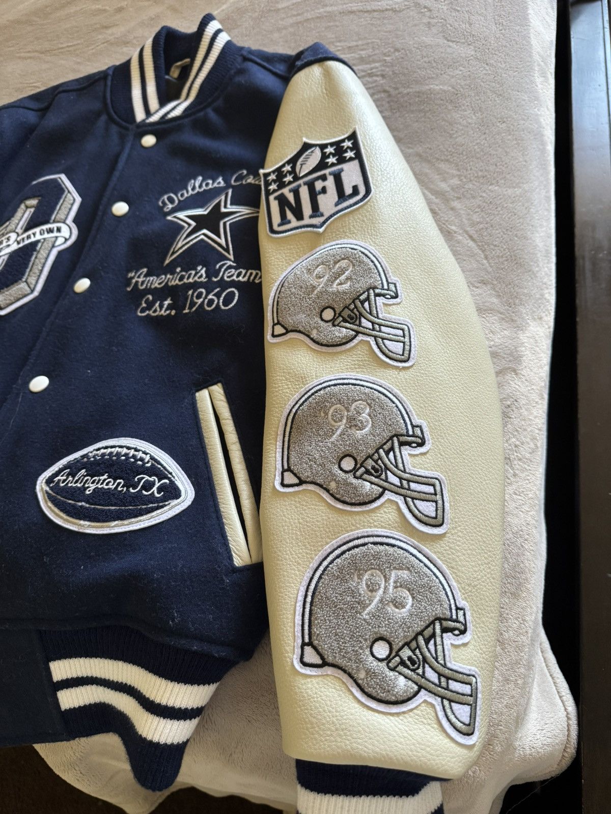 October's Very Own OVO x NFL Dallas Cowboys Letterman Varsity Jacket Size US S / EU 44-46 / 1 - 3 Thumbnail