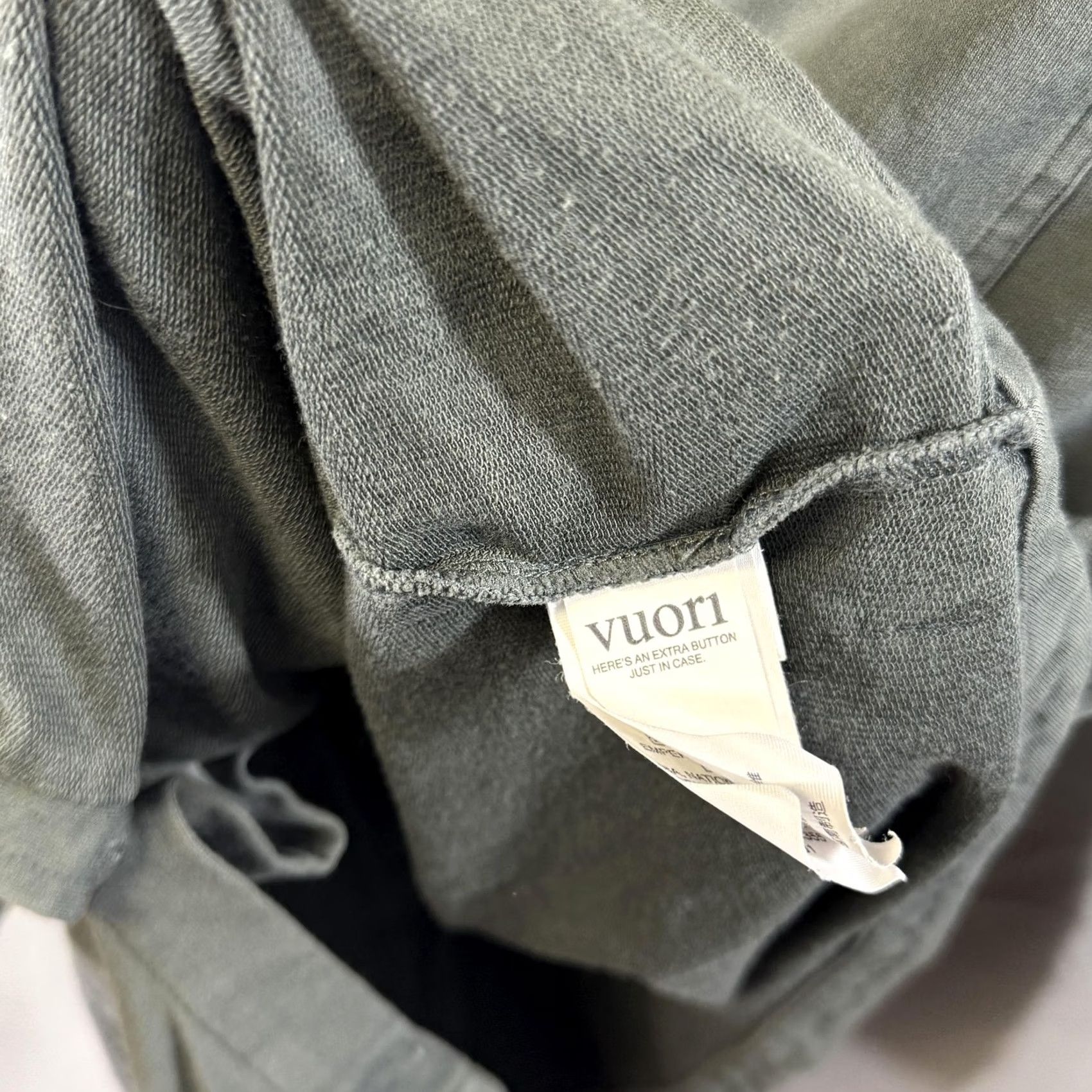 Vuori VUORI Shirt Mens Medium Button Up Long Sleeve Utility Pockets Workwear Casual Gray M Size US M / EU 48-50 / 2 - 5 Thumbnail