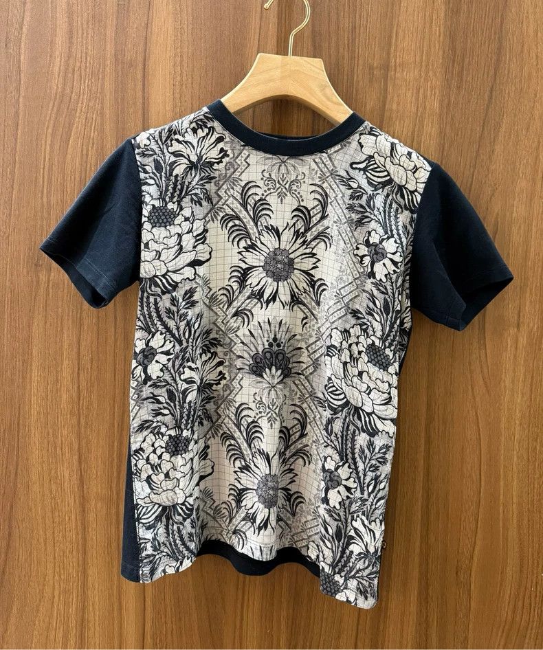 Louis Vuitton Louis Vuitton Black and white floral patchwork short-sleev Size US XS / EU 42 / 0 - 1 Thumbnail
