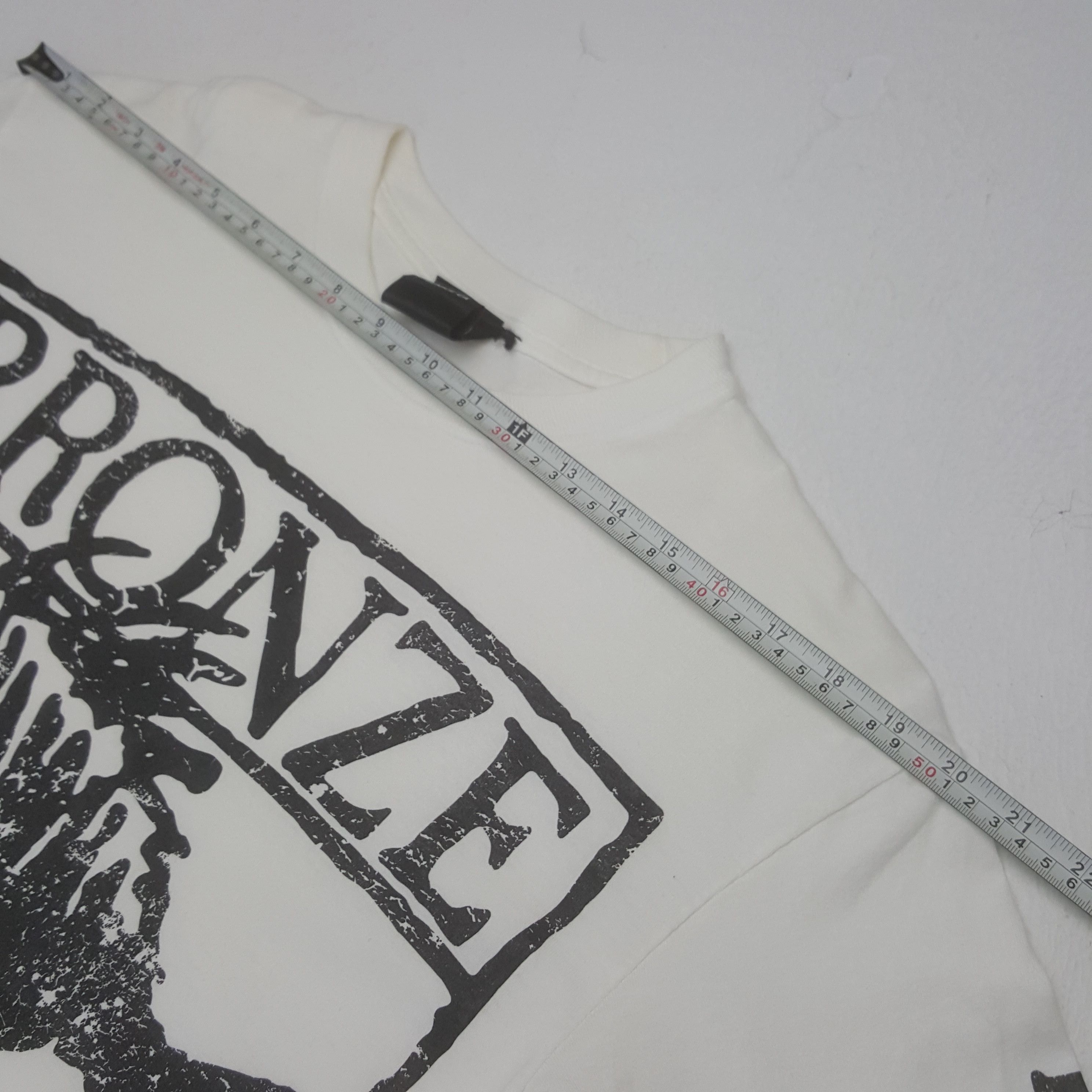 Vintage Vintage Bronze Age American Surfing Style Tshirt Size US M / EU 48-50 / 2 - 9 Thumbnail