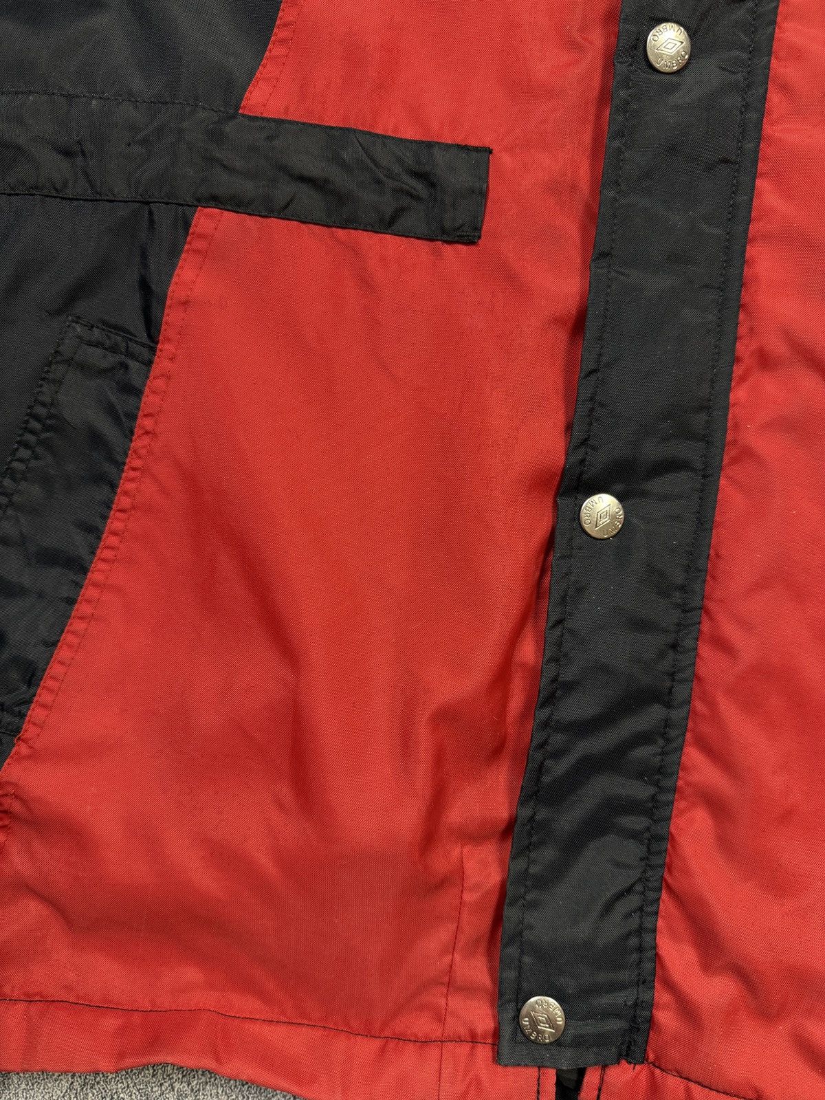 Umbro Vintage Umbro Manchester United Jacket Football soccer Size US M / EU 48-50 / 2 - 21 Thumbnail