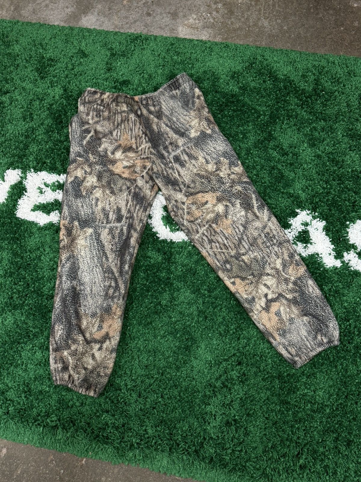 Vintage Vintage Redhead Forest Tree Camo Mens Sweatpants Small Size US 30 / EU 46 - 1 Thumbnail