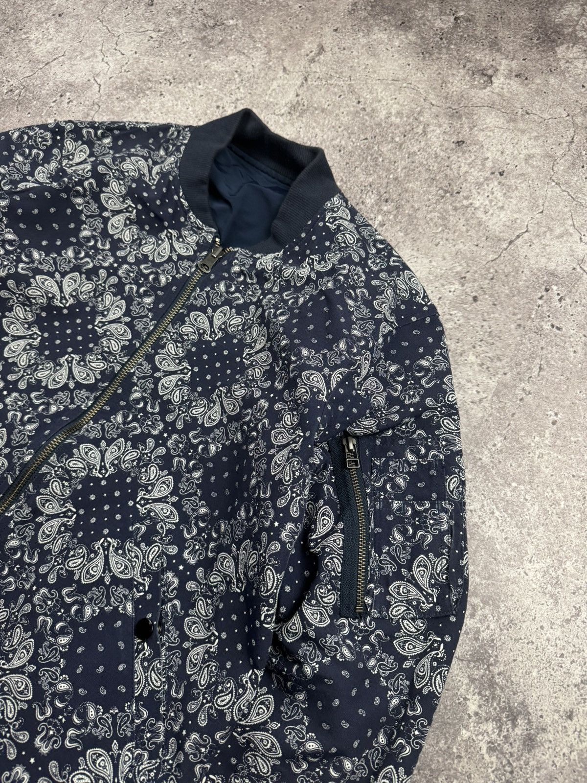 Japanese Brand Worn Out Age Reversible MA-1 Bomber – Bandana Side Size US M / EU 48-50 / 2 - 4 Thumbnail