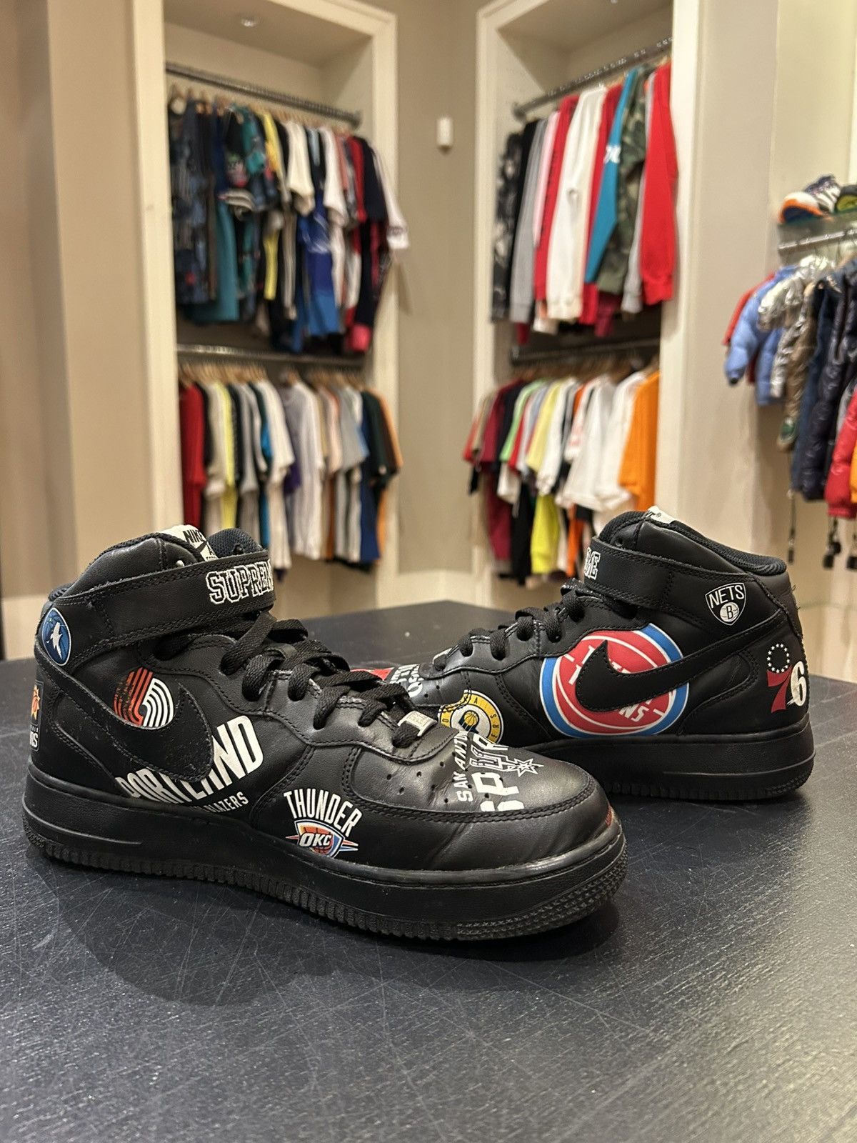 Nike × Supreme Nike Air Force 1 Mid Supreme NBA Black Size US 8.5 / EU 41-42 - 4 Thumbnail
