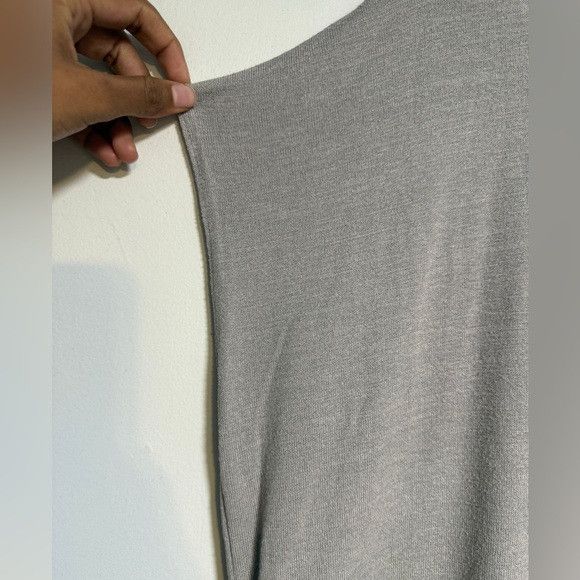 Aritzia Wilfred Free Grey Cap Sleeve Tunic Top - Size M Size M / US 6-8 / IT 42-44 - 4 Thumbnail