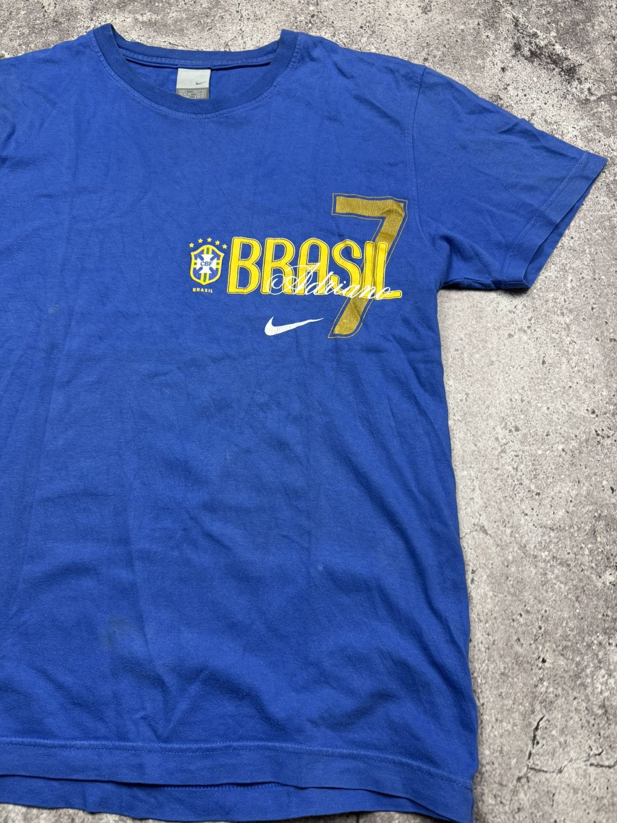 Nike Vintage Nike Brazil Y2K #7 Adriano Soccer Jersey Shirt Size US L / EU 52-54 / 3 - 6 Thumbnail