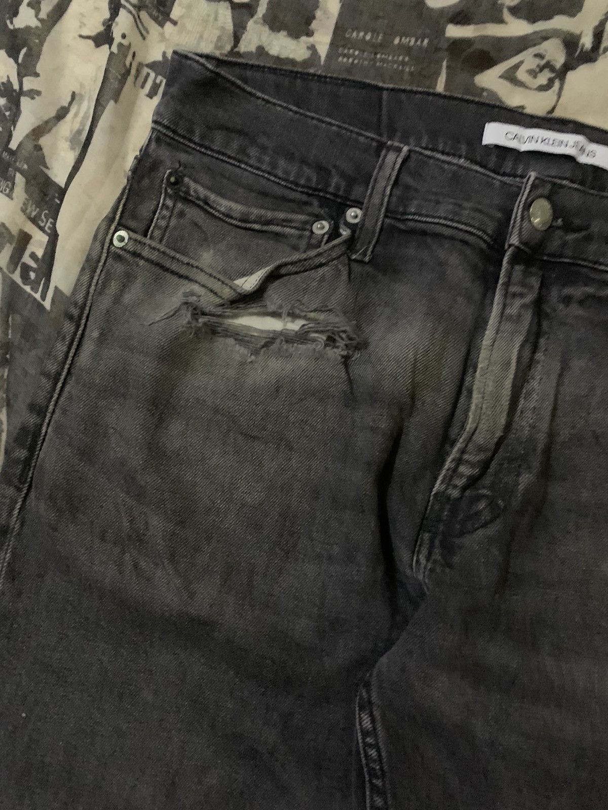 Calvin Klein 205W39NYC Calvin Klein Slim Distressed Denim Size US 32 / EU 48 - 5 Thumbnail