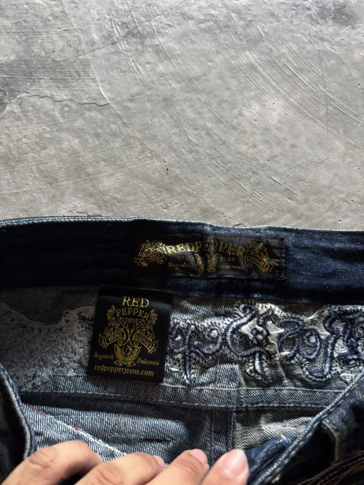 If Six Was Nine RED PEPPER FLARE LOW RISE WING BACK POCKET JAPANESE RUSTY Size US 30 / EU 46 - 5 Thumbnail