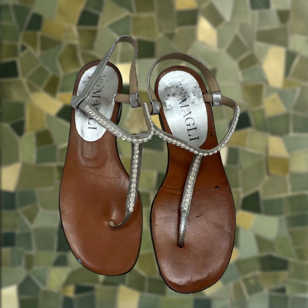 Vintage Miss Magli Womens Sandals Size 36 Brown Rhinestone Flip Flop Low Heel Shoes Casual Bohemian