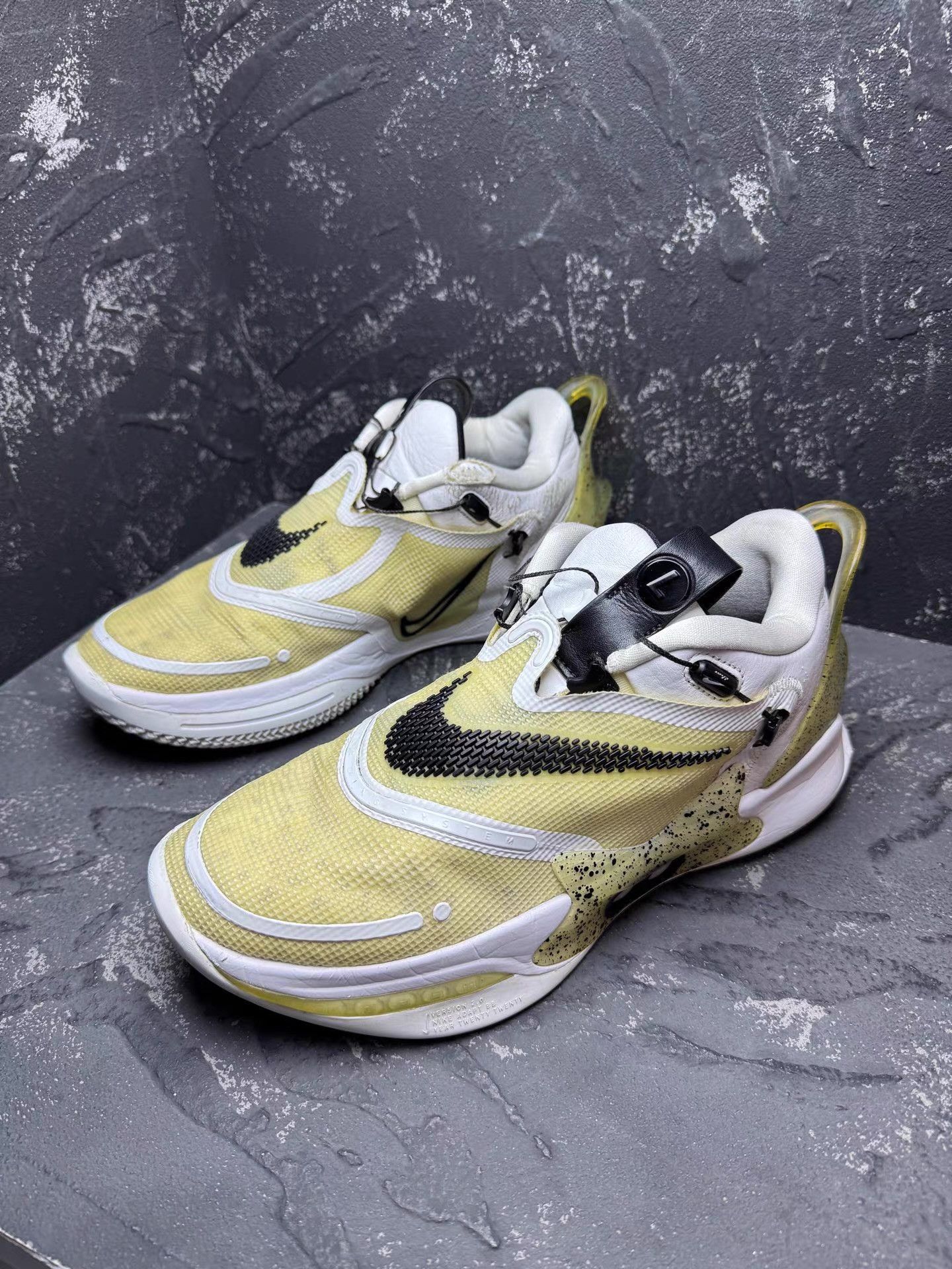 Nike Nike Adapt BB 2.0 Black & White Oreo Q10 Size US 9.5 / EU 42-43 - 1 Thumbnail