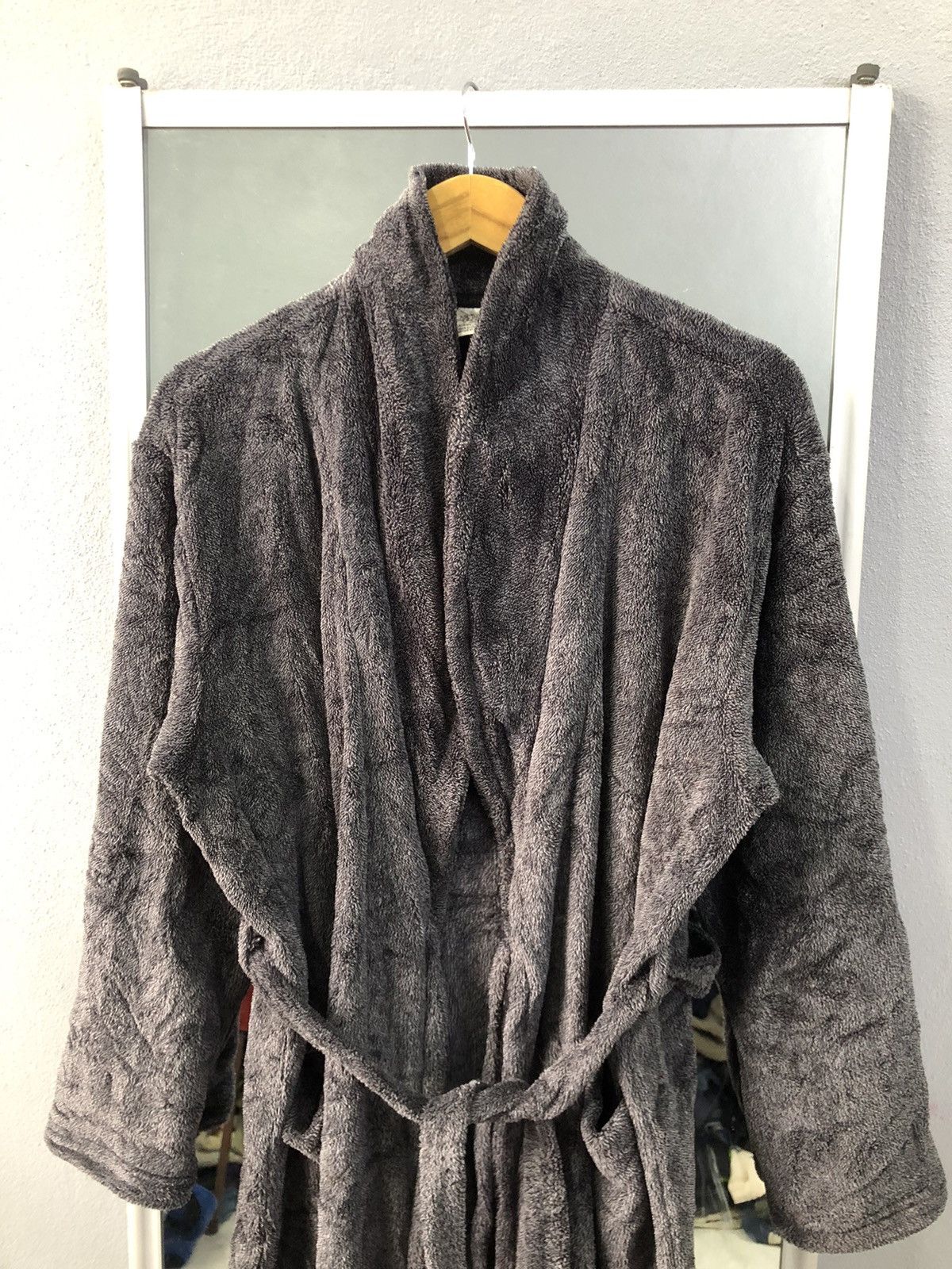 Calvin Klein Calvin Klein Plush Sleepwear Robe – XS/S (Unisex Fit) Size S / US 4 / IT 40 - 4 Thumbnail