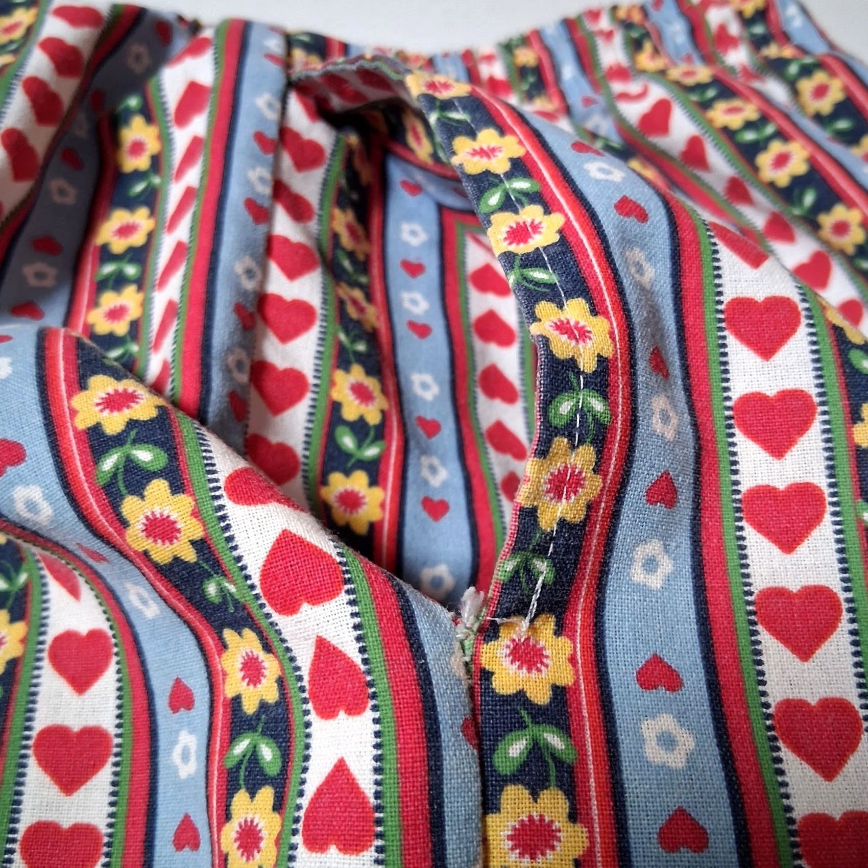 Blair VINTAGE Blair Shorts Women Large Red Blue Striped Hearts Floral Elastic READ Size 36" / US 14 / IT 50 - 7 Thumbnail