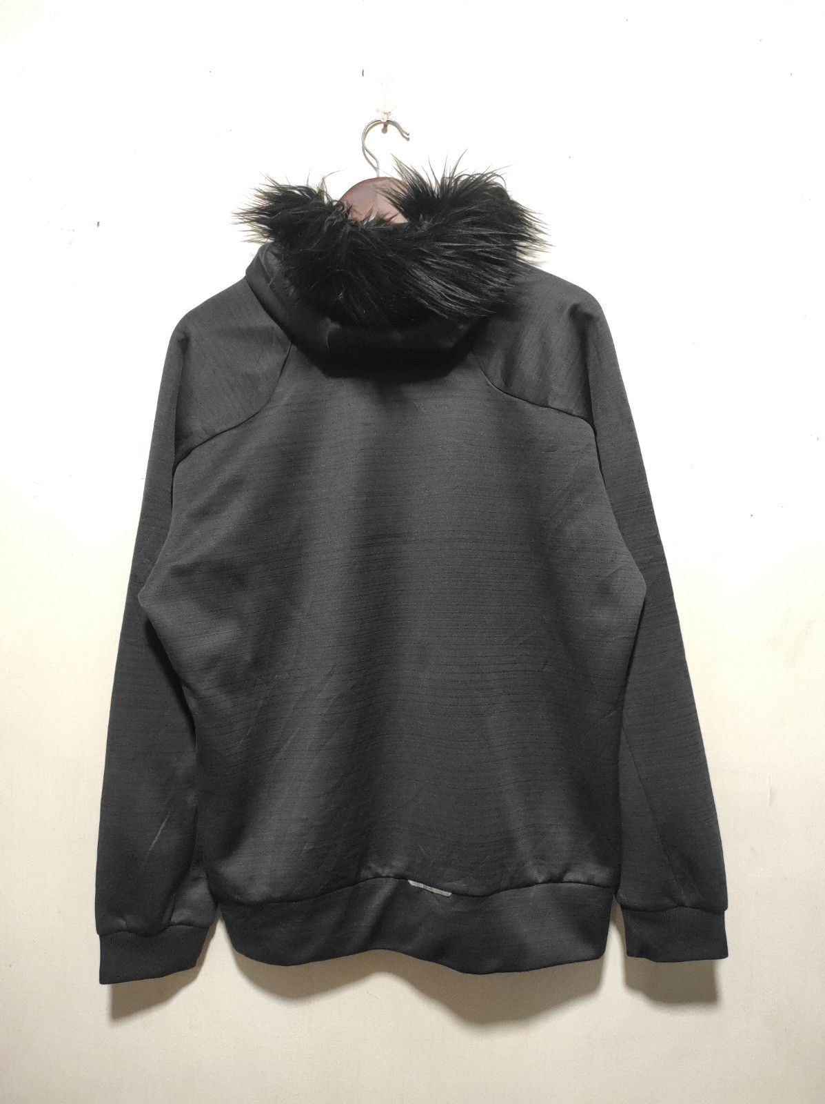 Oakley Oakley fur hoodie Size US L / EU 52-54 / 3 - 10 Thumbnail